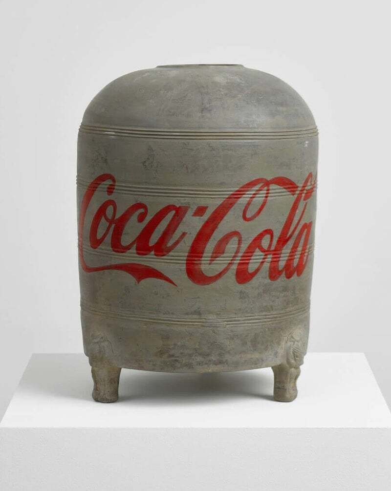 Ai WeiweiのCocaCola Vaseのこれが欲しくてさ。でも何千万円？いや