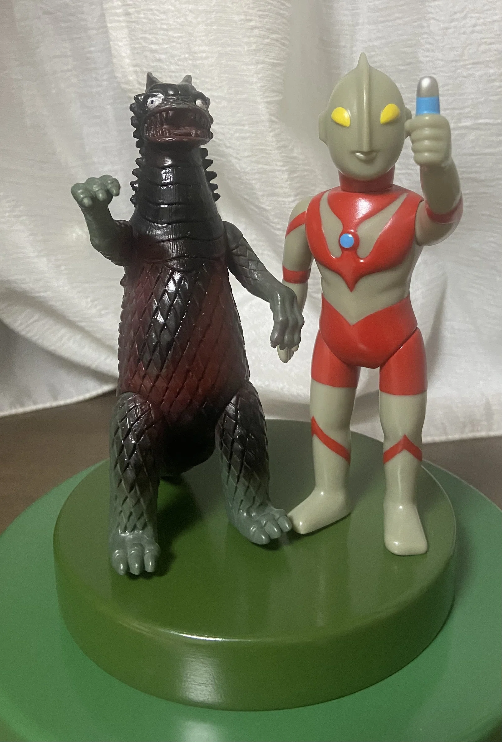ウルトラマン 第1話「ウルトラ作戦第1号」をM1号のソフビで表現｜ゆる