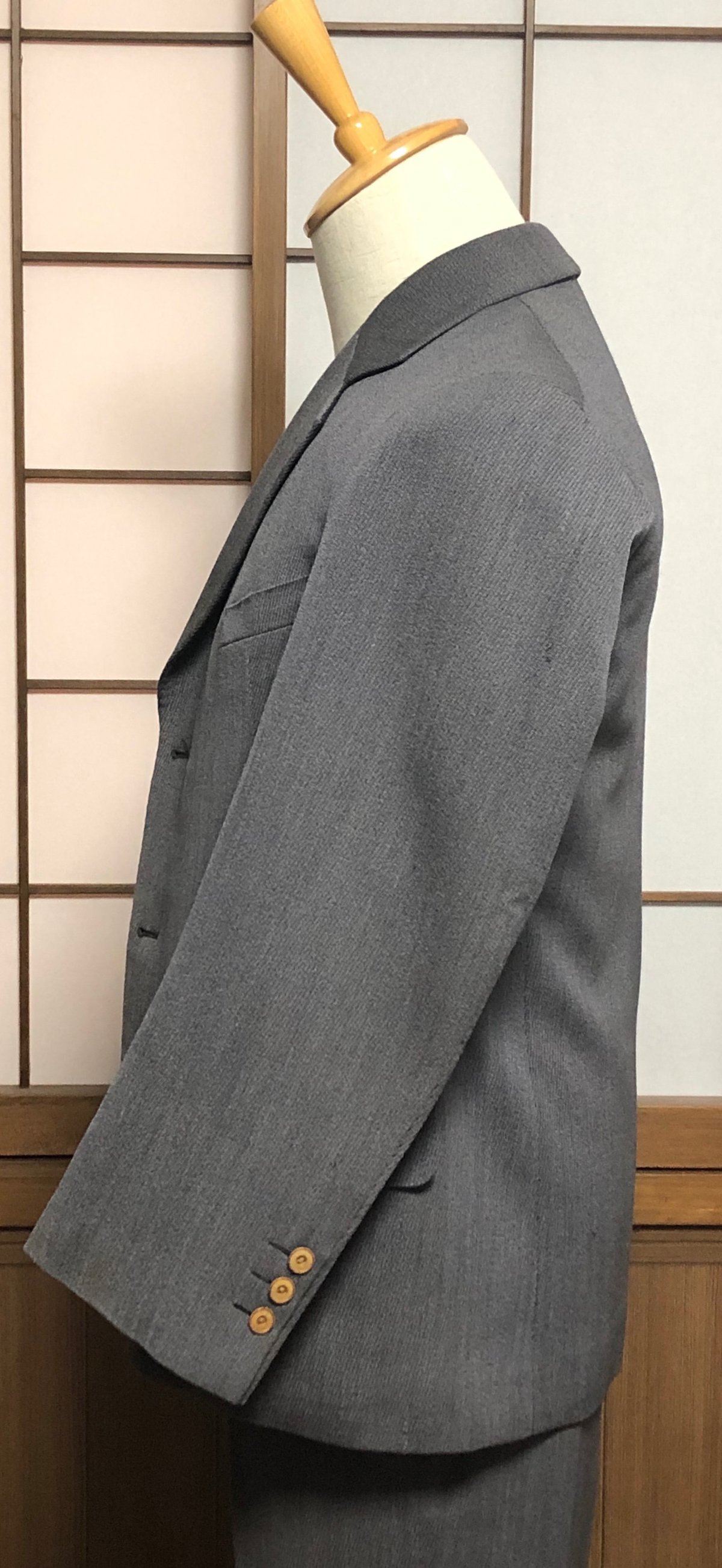 脊廣硏究 肩線のはなし｜灰田かつれつ 