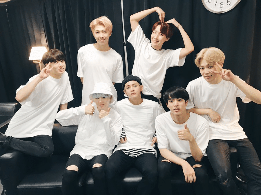 防弾少年団(BTS) - りえ (10/17までお取置き) 楽天市場】[当店限定特典付] (和訳付き) BAZAAR 9月号(2024) 3種