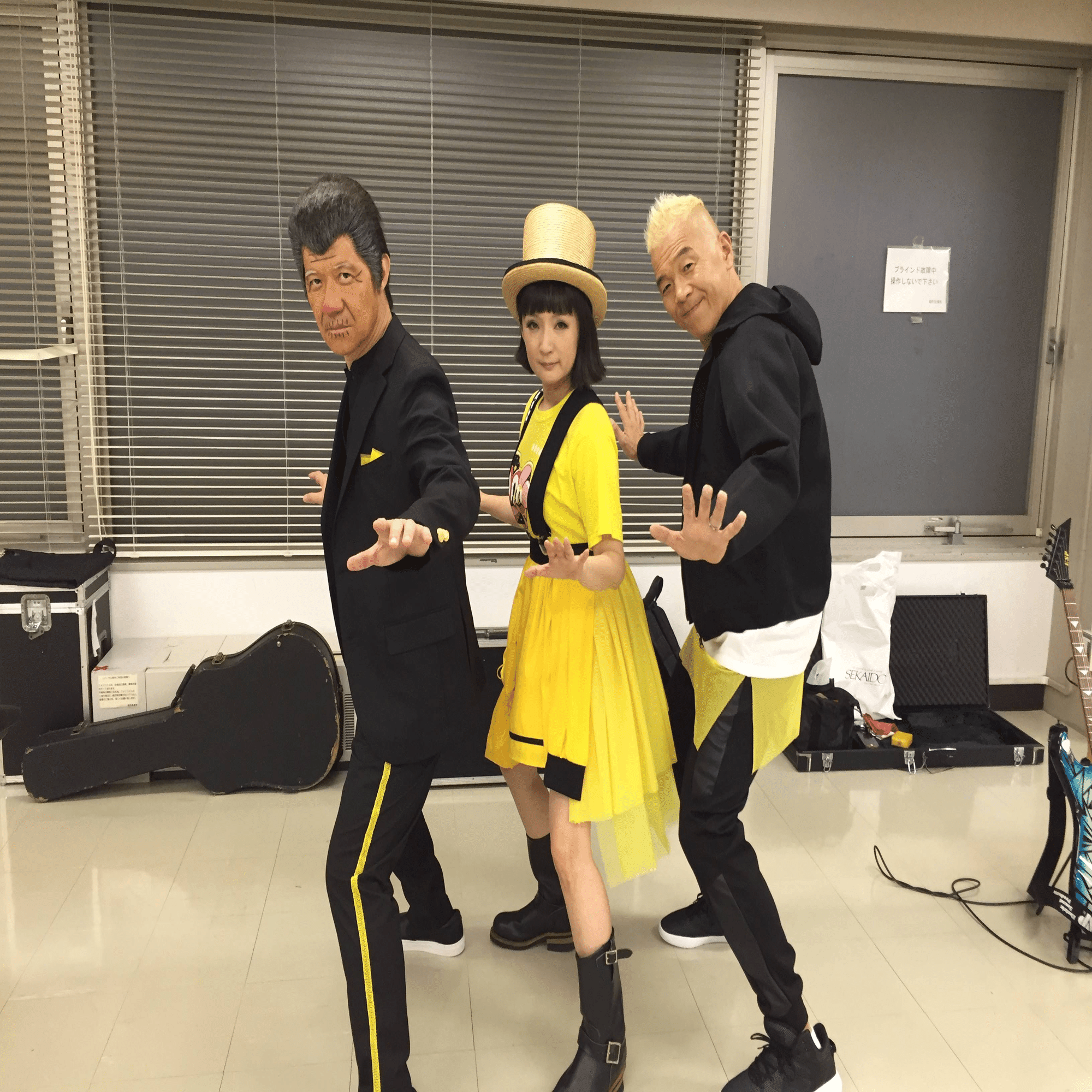 きのこ帝国 佐藤千亜紀 パーカー 黒 M 佐藤千亜妃、カヴァーライブ【VOICE】をビルボードライブにて