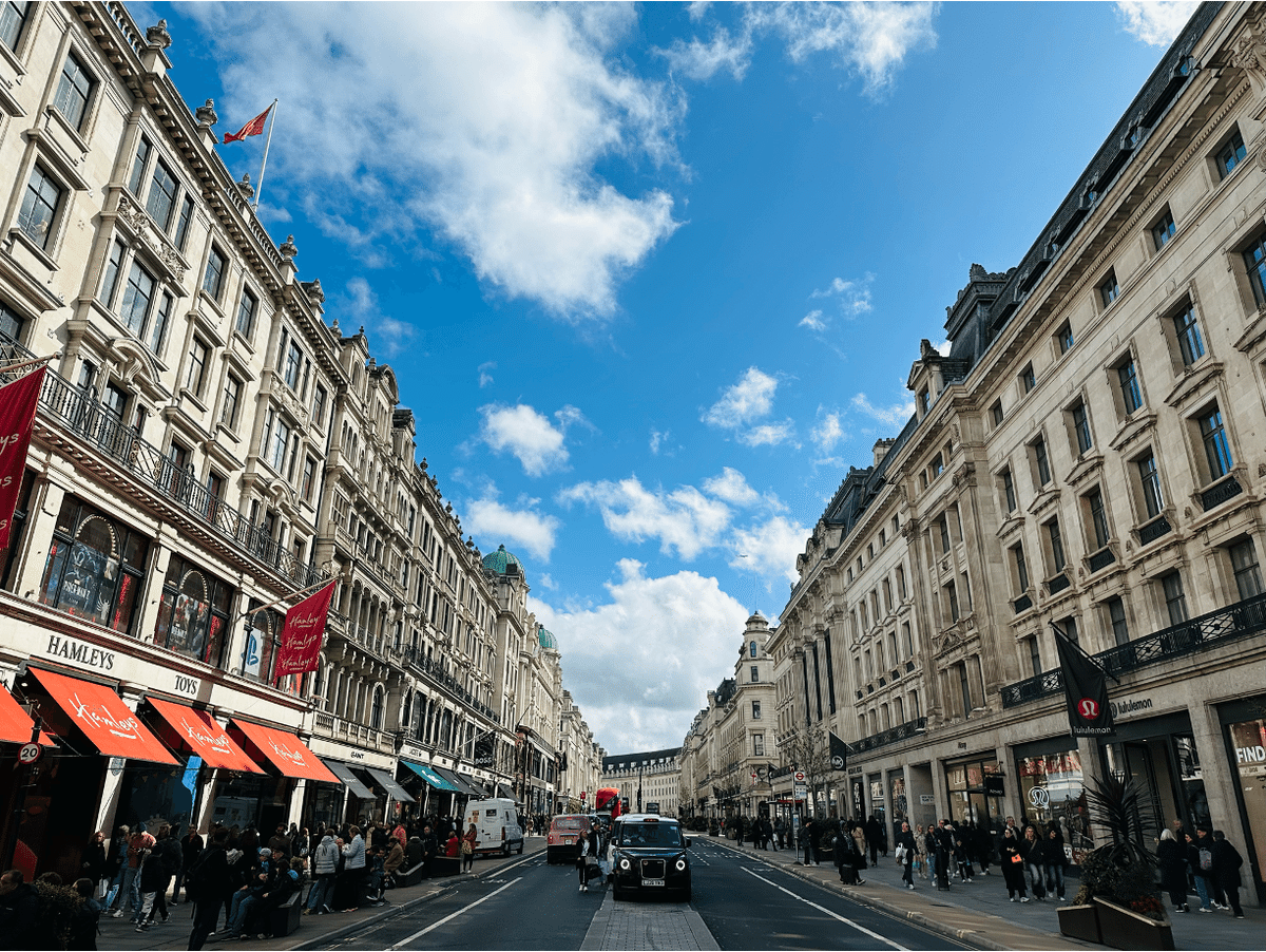 London Blog vol.8 老舗デパート”リバティ・ロンドン”で