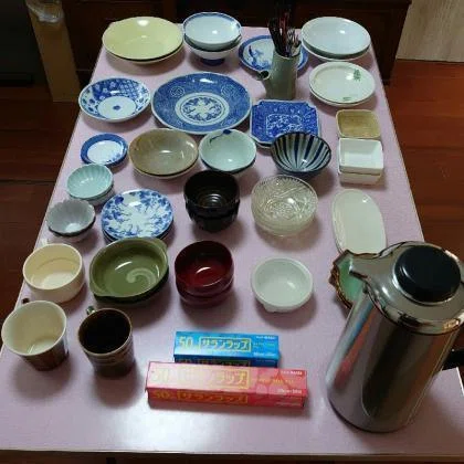 終活後】普段使いの食器、並べてみた。｜整苑