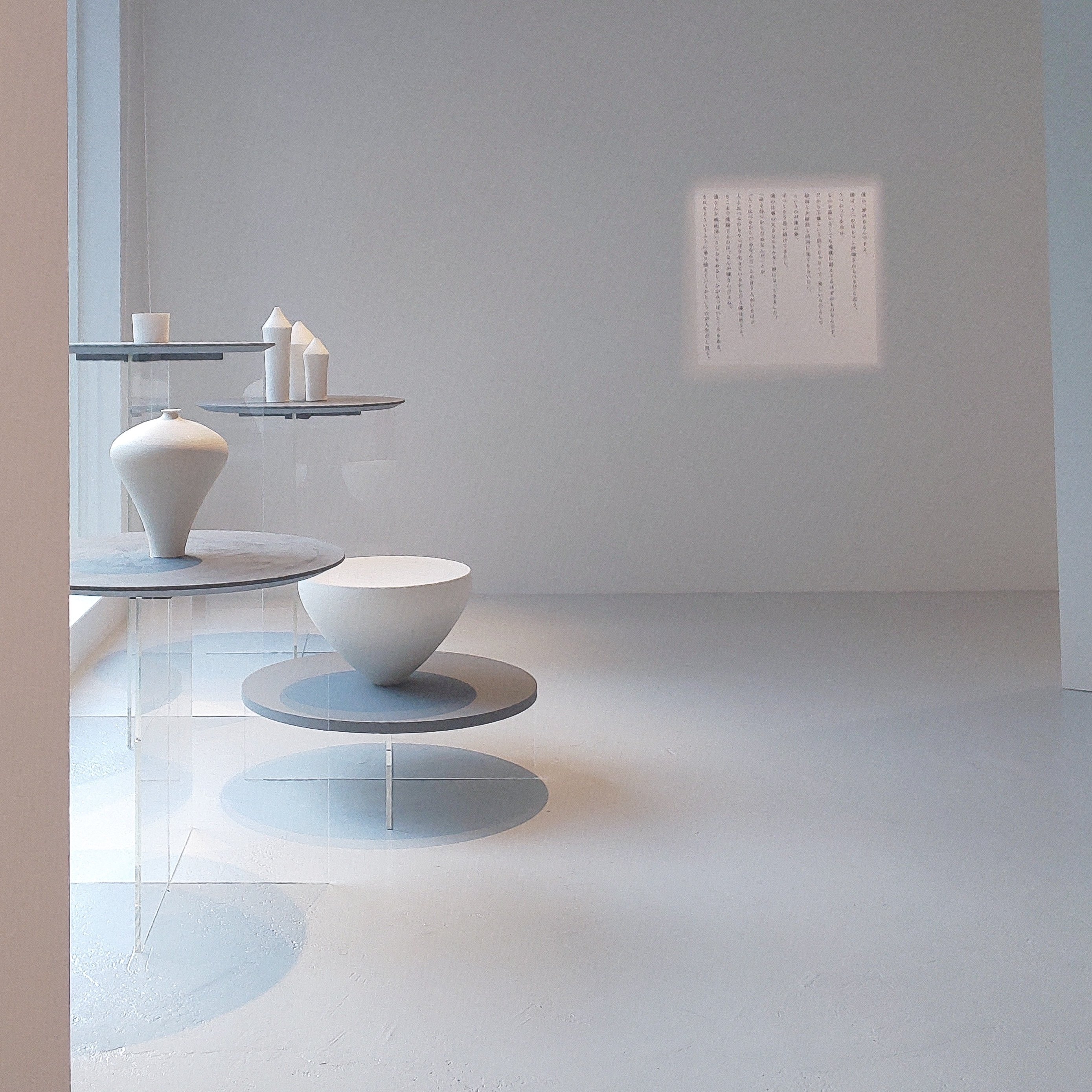 白の中のカラフル 黒田泰蔵の暮らし｜archiroid|アーキロイド