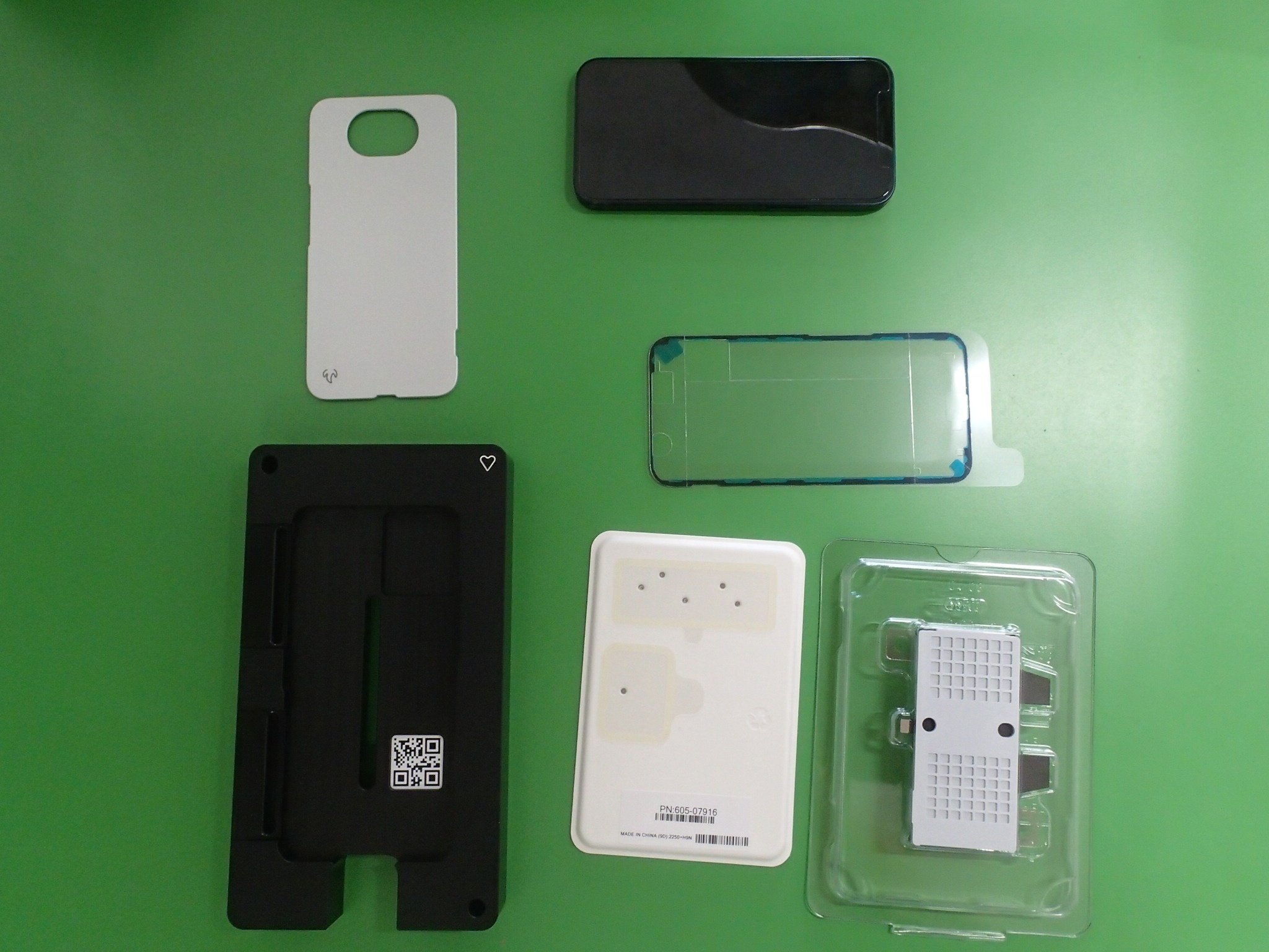 不明な部品」は消すことができます。iPhone12miniバッテリー交換