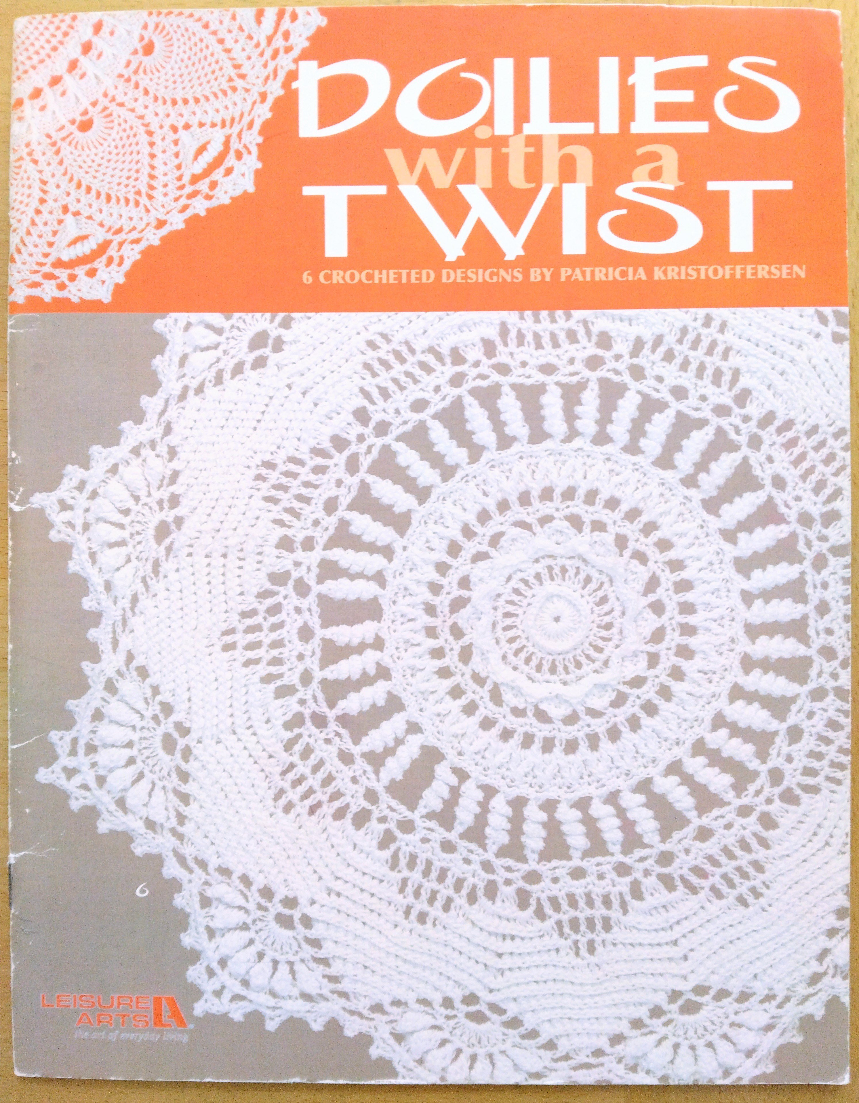 洋書　「Doilies With a Twist 」　ドイリー 洋書 「Doilies With a Twist 」 ドイリー - メルカリ