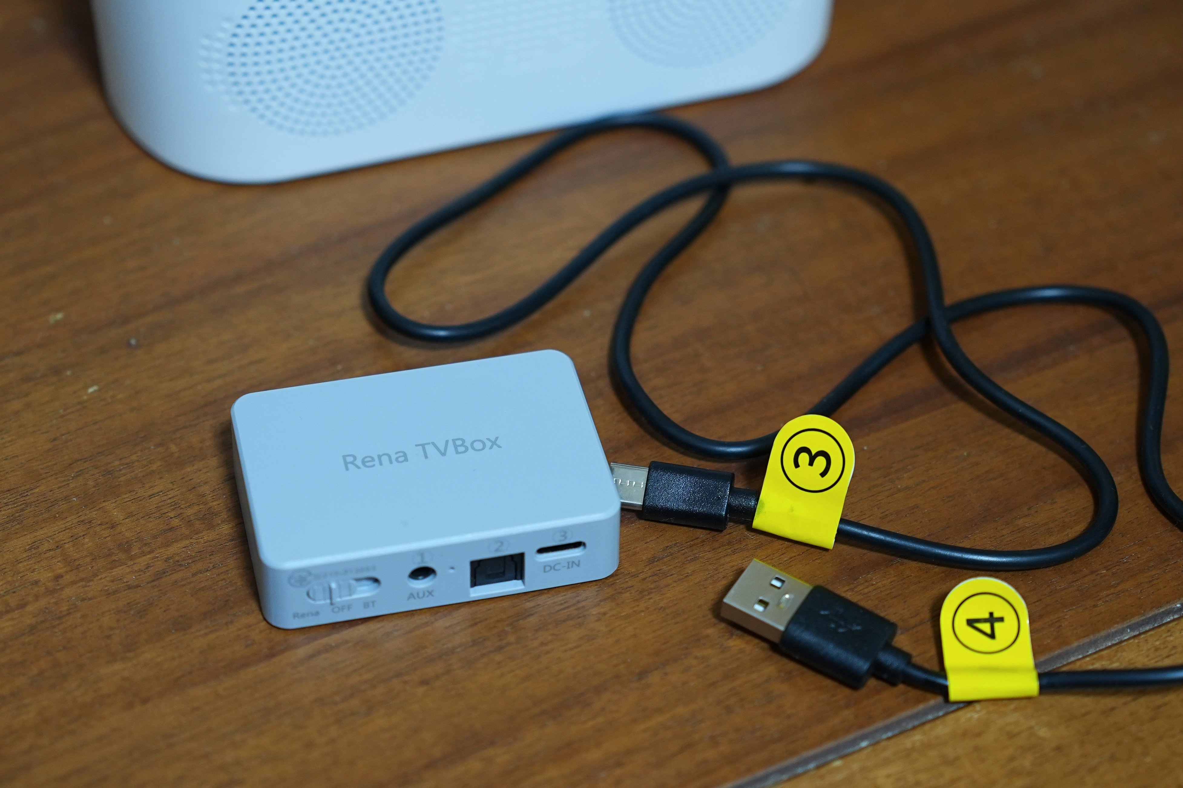 手元スピーカー❤️テレビ用⭐️Renaトランスミッター送信機付⭐️音楽/テレビ/映画 Amazon.co.jp: 手元スピーカー テレビ用 【2025 ゼロ遅延版 3in1