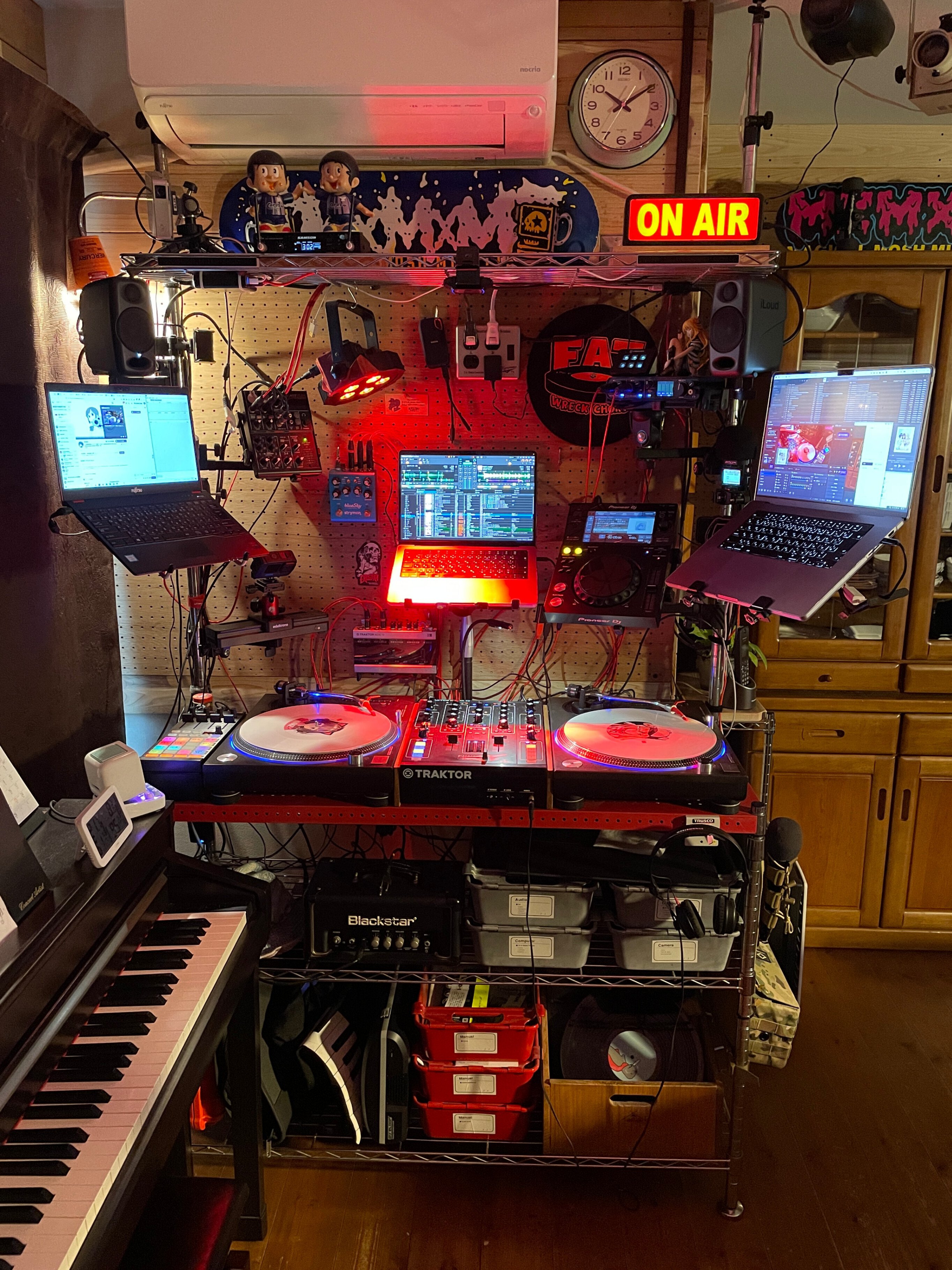 DJブース構築奮闘記 〜10年に渡る試行錯誤の末路〜 ➂スチールラックで