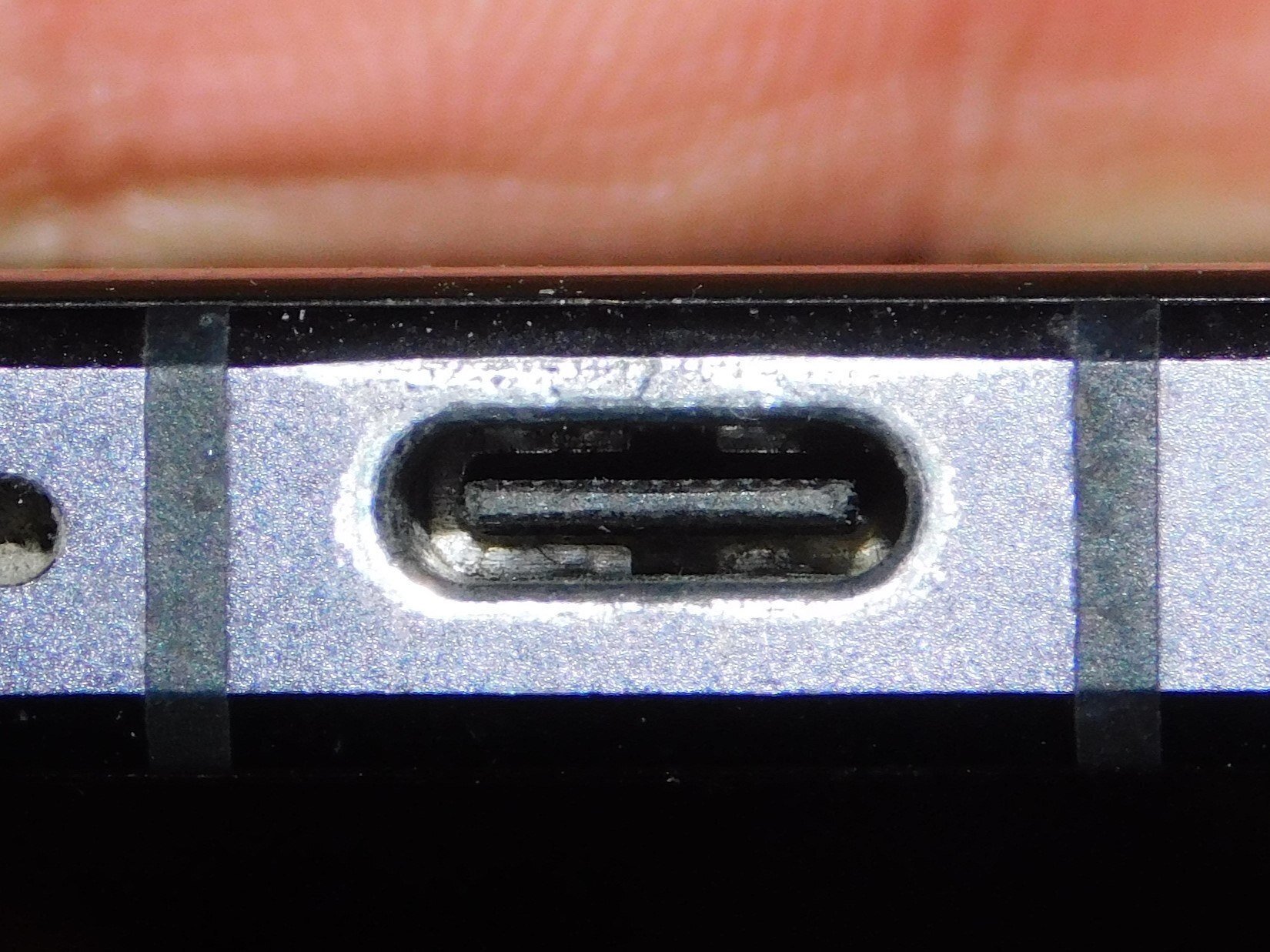 端子を掃除したらめっちゃ接触がよくなった話｜らいへ