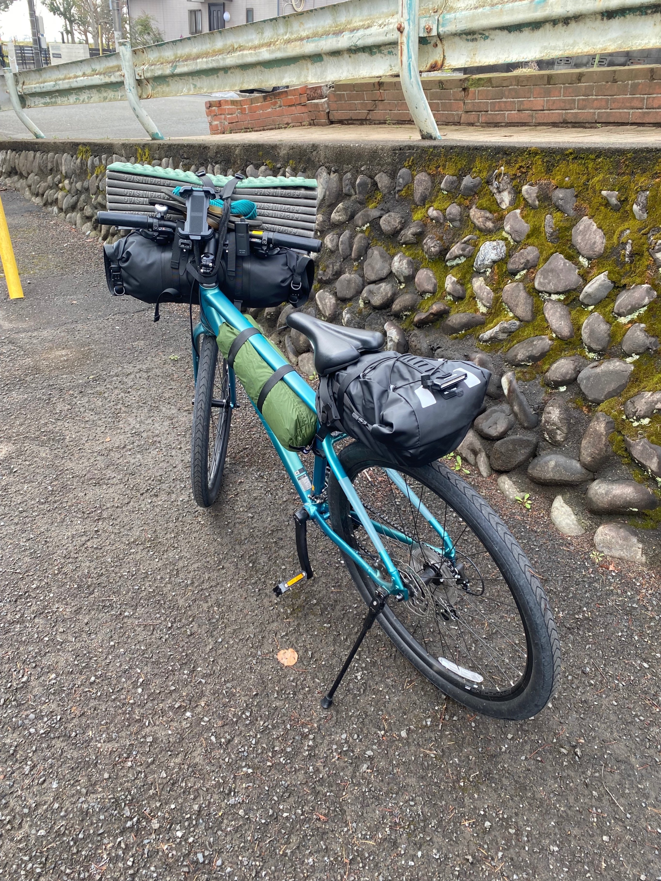 クロスバイク初心者がソロキャンプに行ってみた話【装備編】｜髑髏フラワー