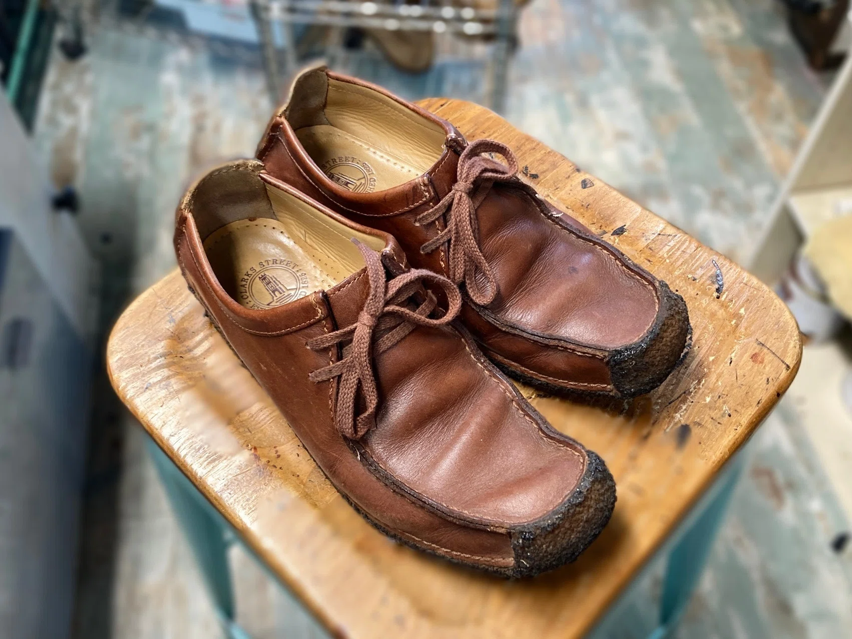 ソール交換/リソール】Clarks Natalieのオールソール｜CREA Repair