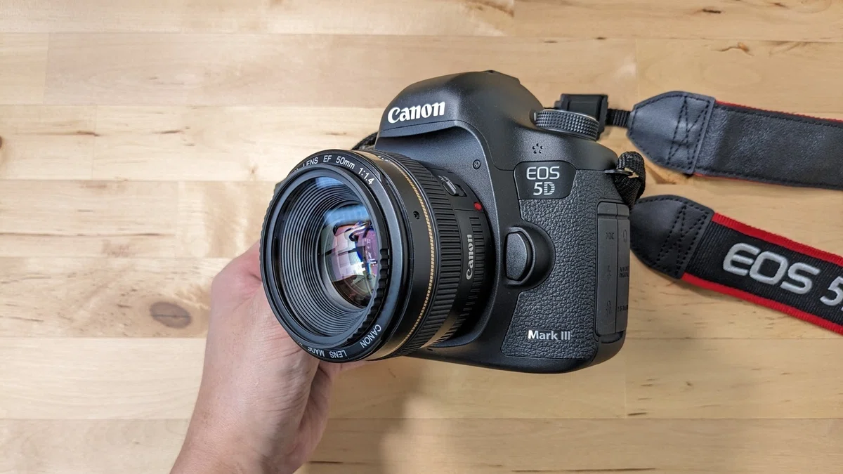 ガジェットレビュー】神レンズ！キヤノンEF50mm F1.4 USM｜EmuLog 