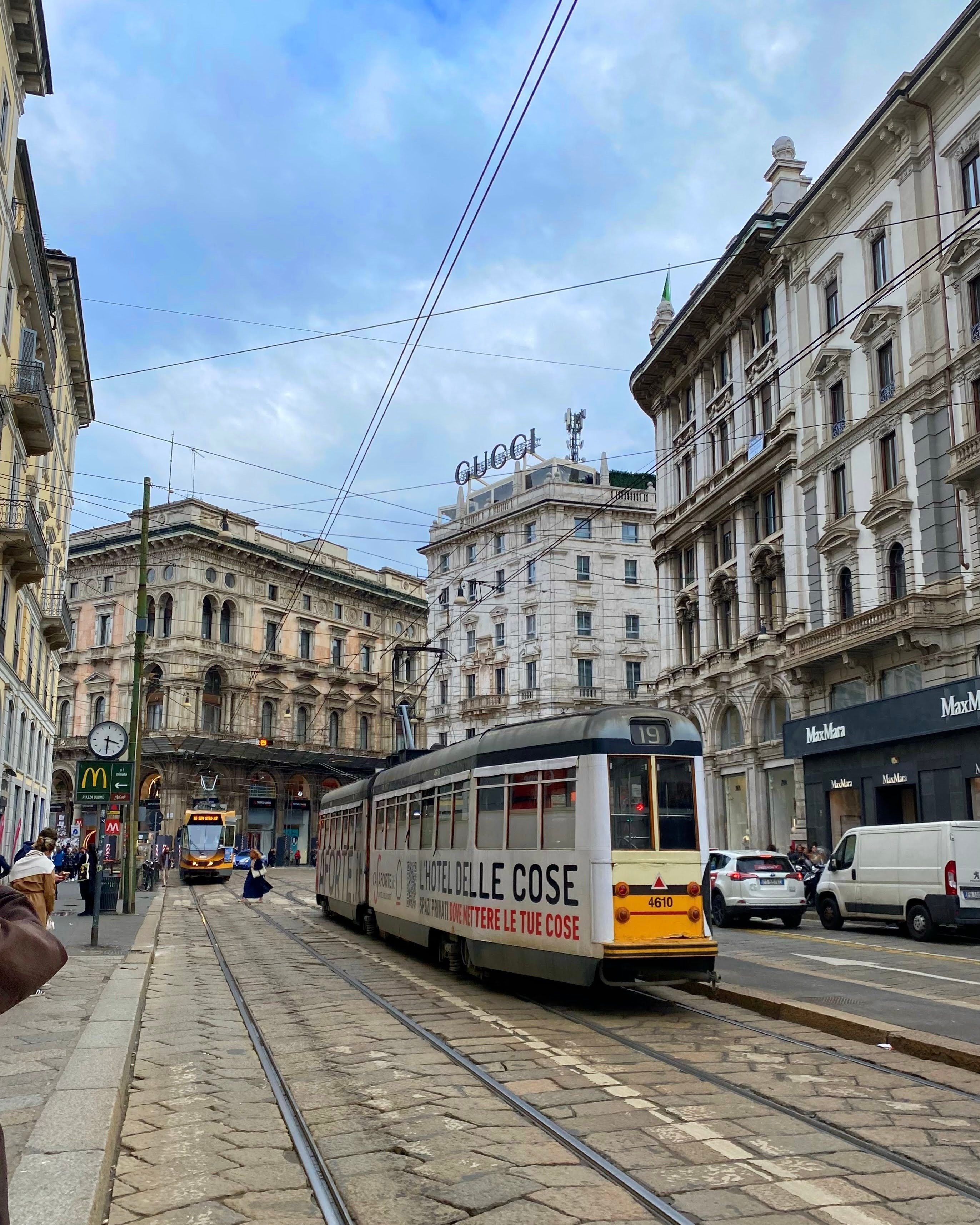 イタリア縦断旅】ダ・ヴィンチの傑作と、煌めくミラノの夜景｜桜
