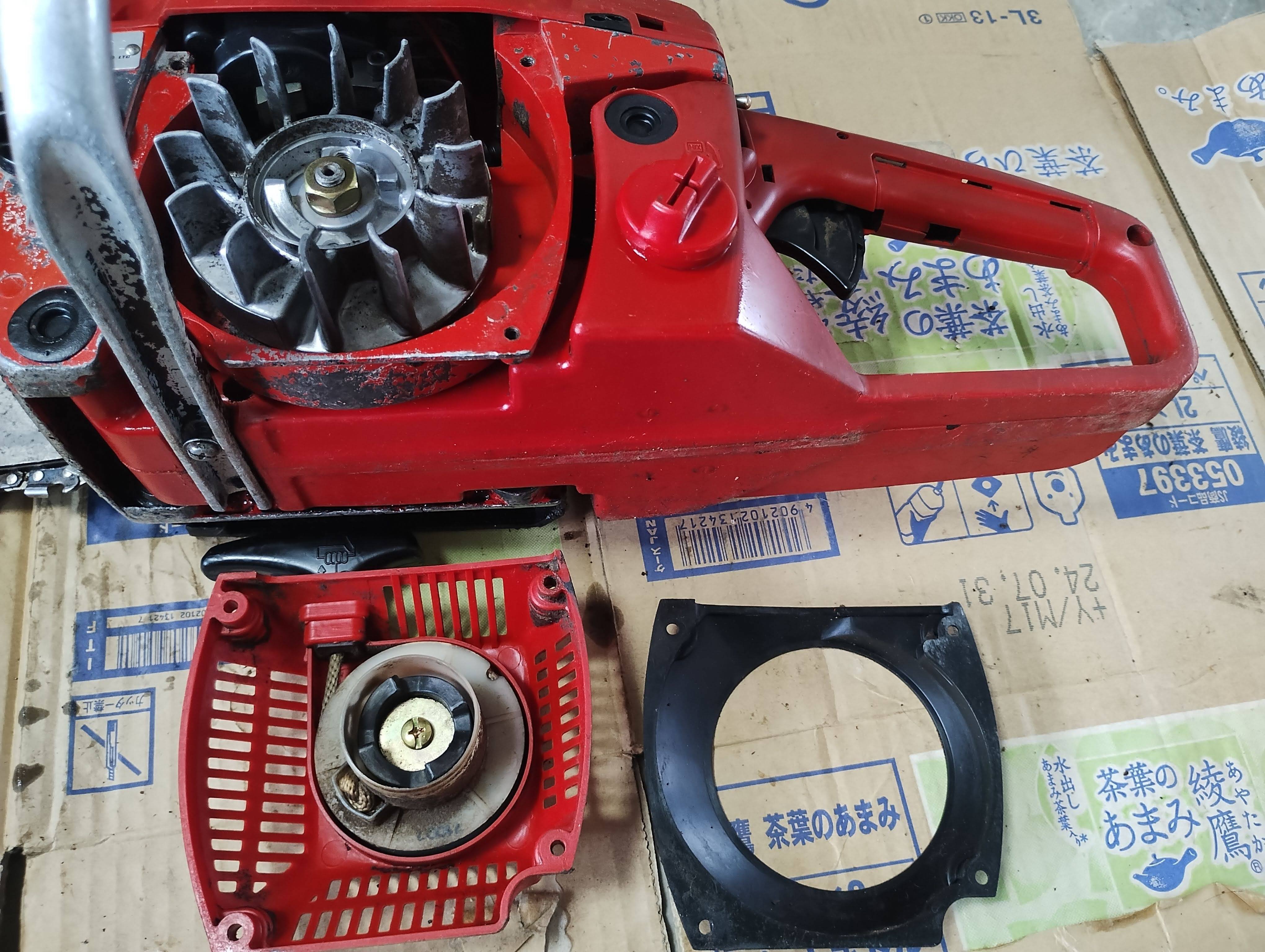 シンダイワ チェーンソー 352型 キャブO/H済み 動作良好 DIY】チェーンソー修理にトライ shindaiwa 352｜zuttototto