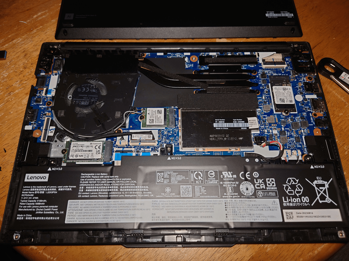 ノートパソコン本体:4core SSD250G 美品、Linuxのみインストール Ubuntu日和】【第38回】ノートPCでもUbuntuを使ってみよう