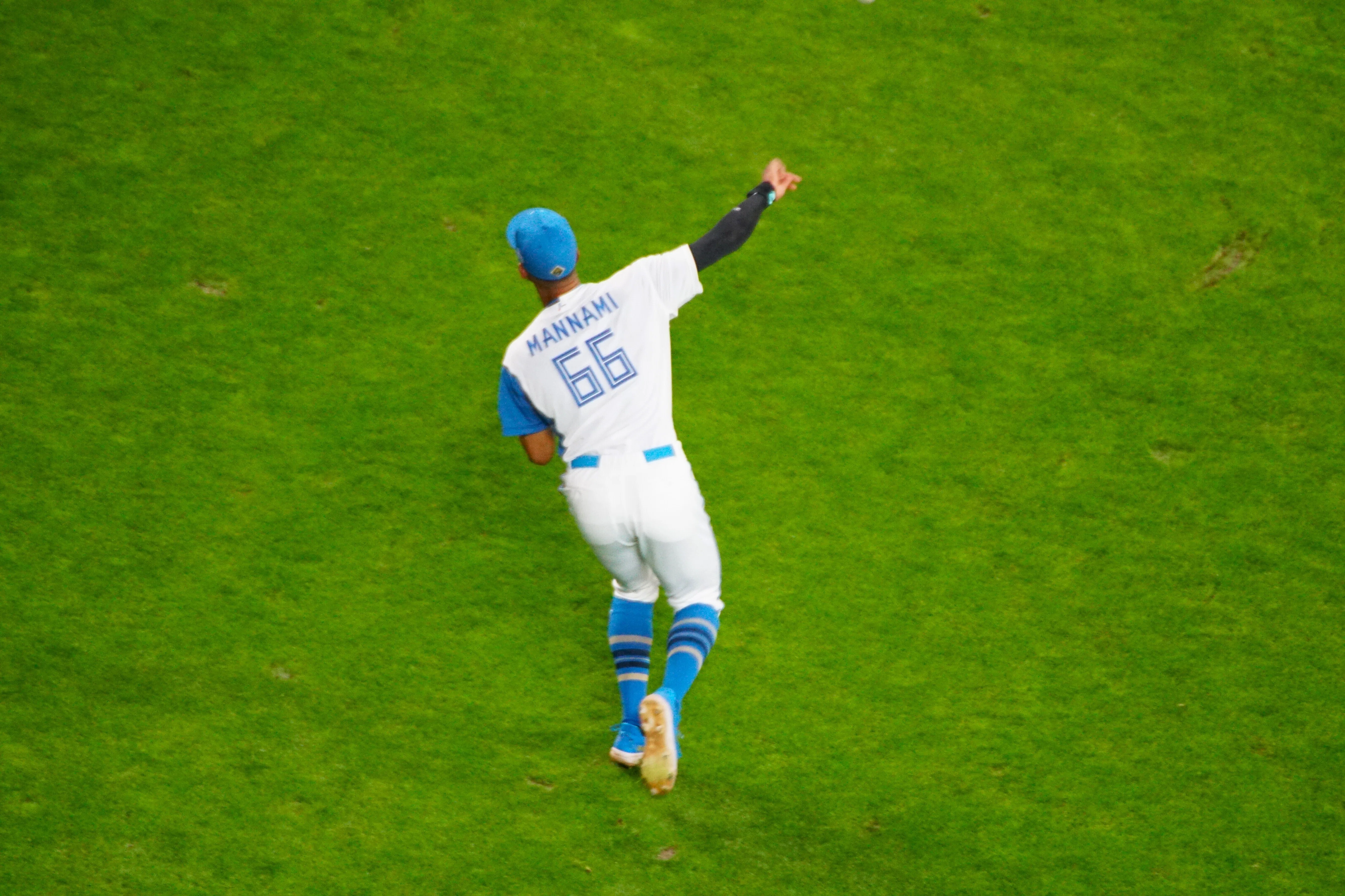 カメラ初心者が望遠レンズでプロ野球の試合を撮影してみた｜ヤマちゃん