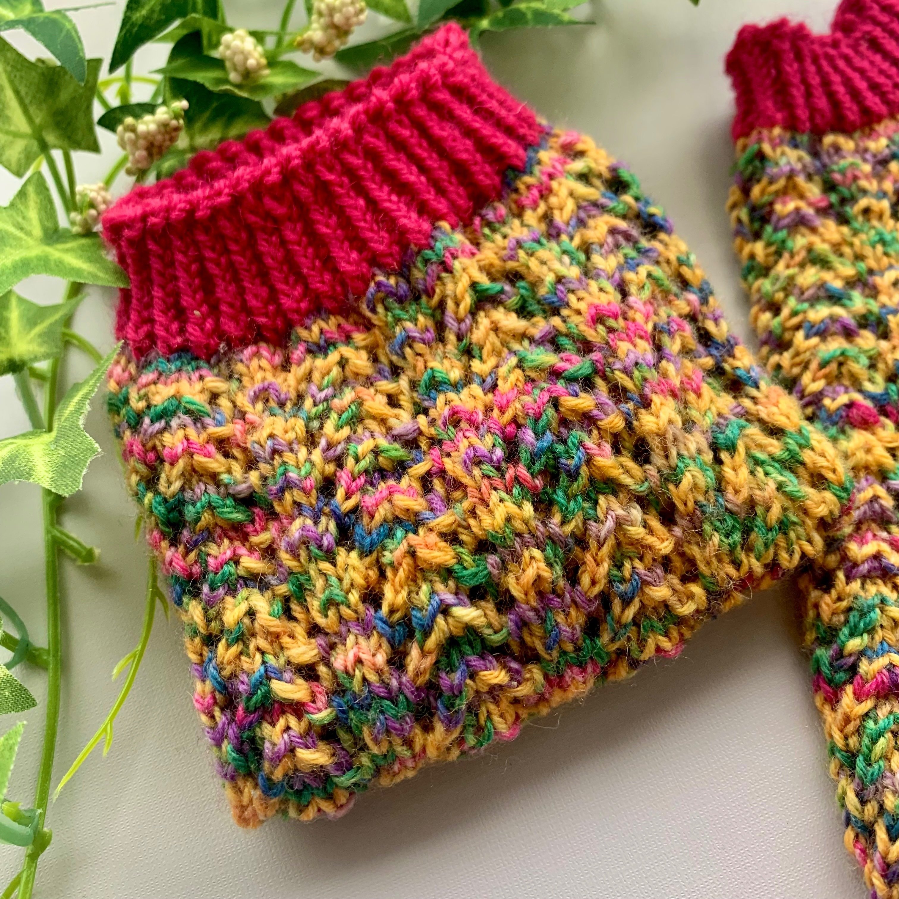 透かし編みの靴下 赤② 手編み 透かし編みの靴下 赤② 手編み