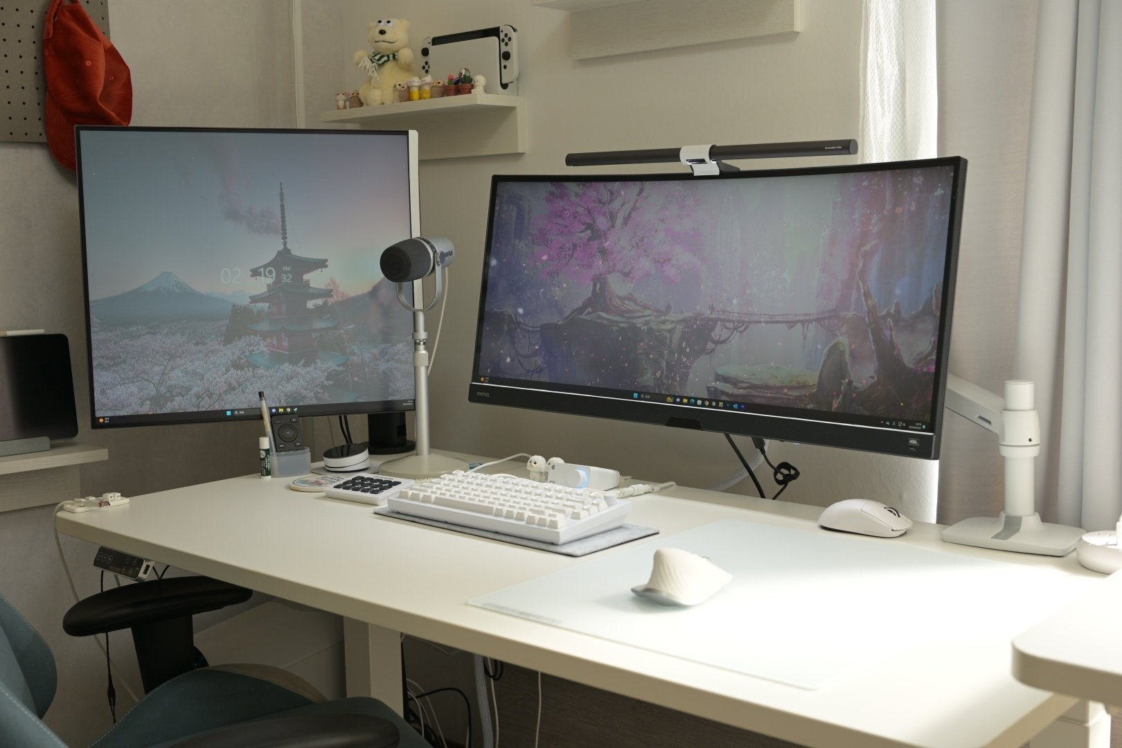 デスクツアー2024】白デスク｜ゲームもクリエイティブな作業もしたい