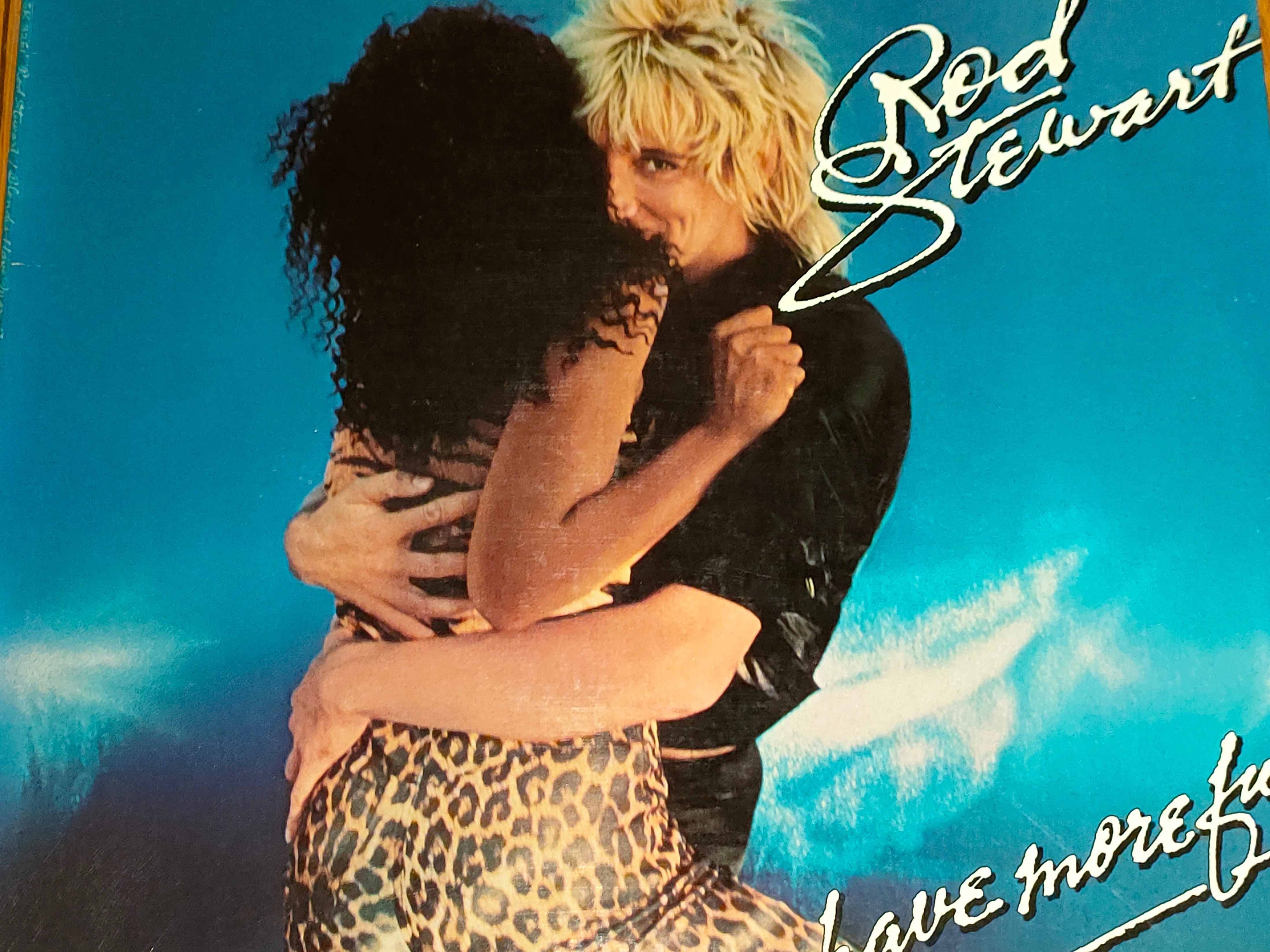 Blondes Have More Fun】(1978) Rod Stewart: A controversial hit