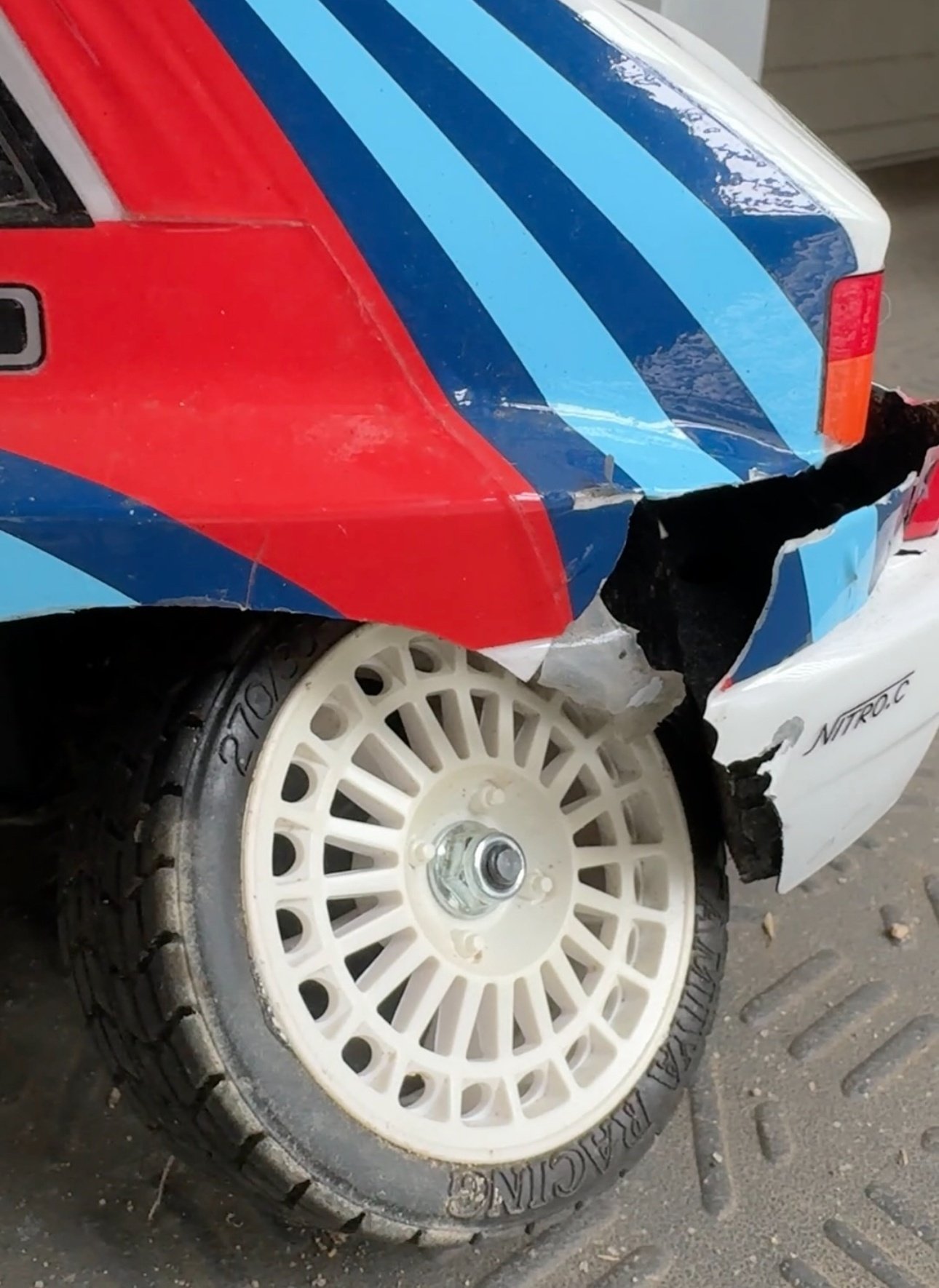 タミヤ　XV01シャーシ　オプションパーツ使用　ほぼ1台分の交換部品も付属！ タミヤ XV01シャーシ オプションパーツ使用 ほぼ1台分の交換部品も付属