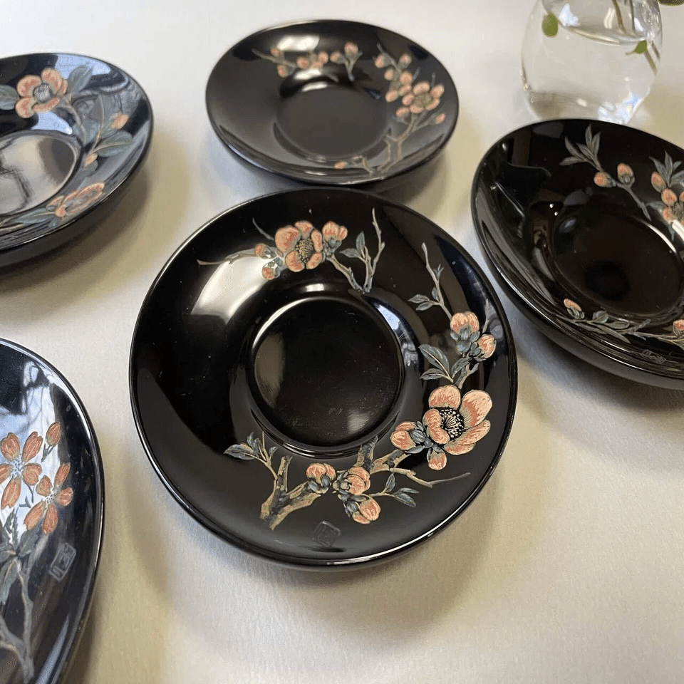 サクラ　黒漆彫目盆　♡木工作家　村上圭一さん【新品・未使用】 村上 圭一 | gallery 一白