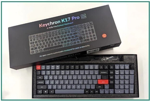 Keychron K17  Proの箱から出した姿