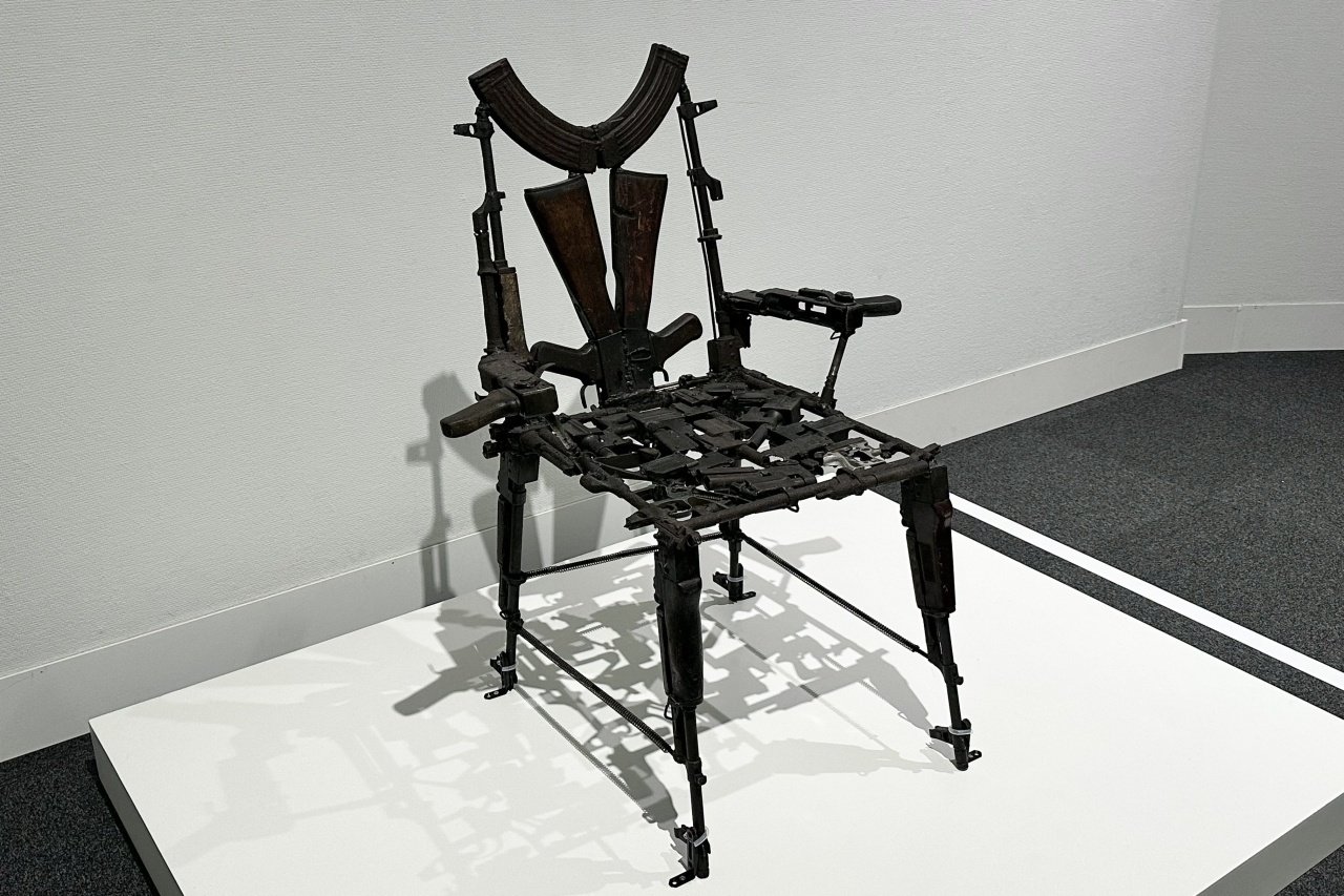 埼玉県立近代美術館「アブソリュート・チェアーズ」鑑賞。デザインでは