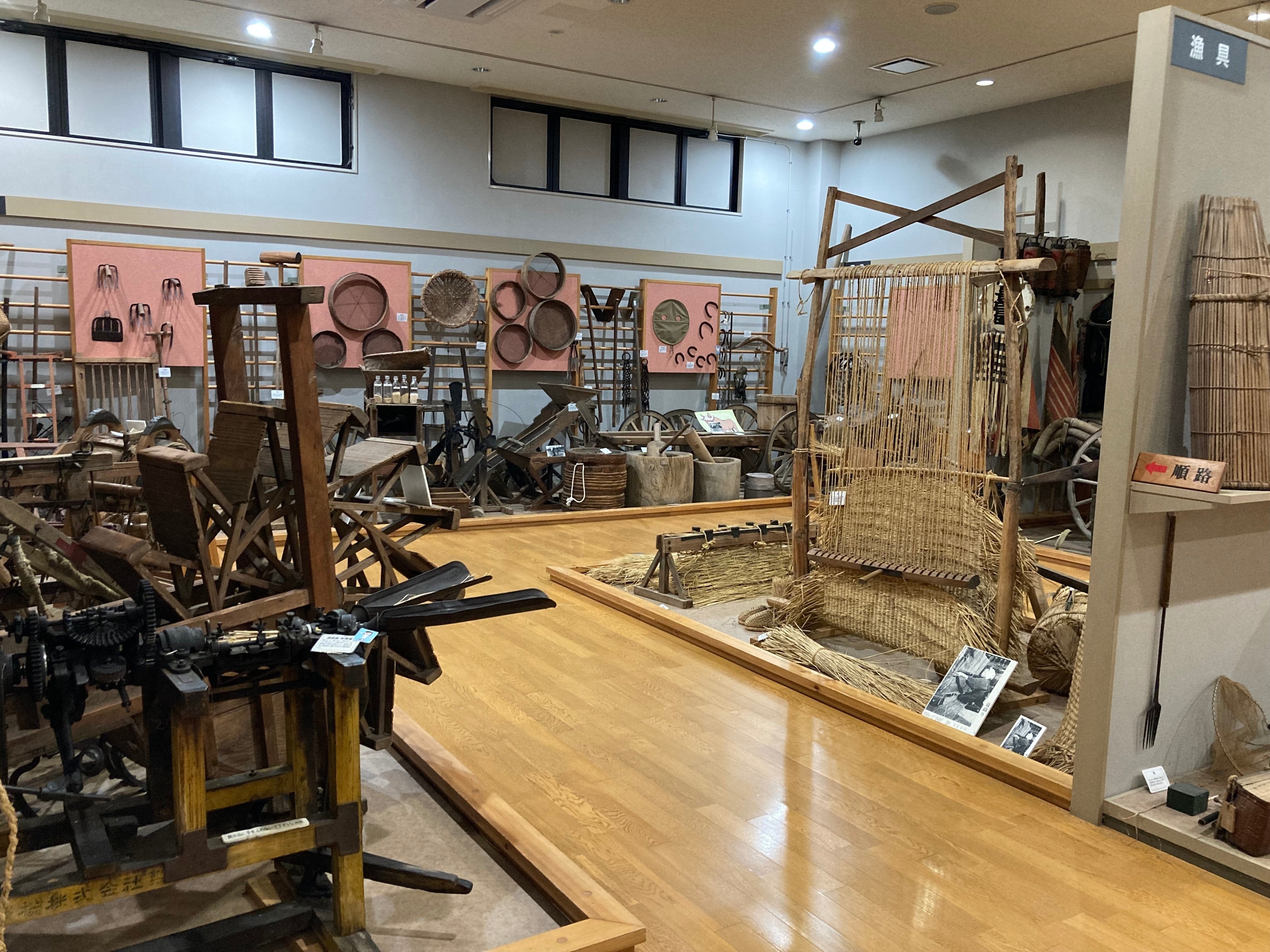 館内探検④農機具と戦争の頃｜中央市豊富郷土資料館