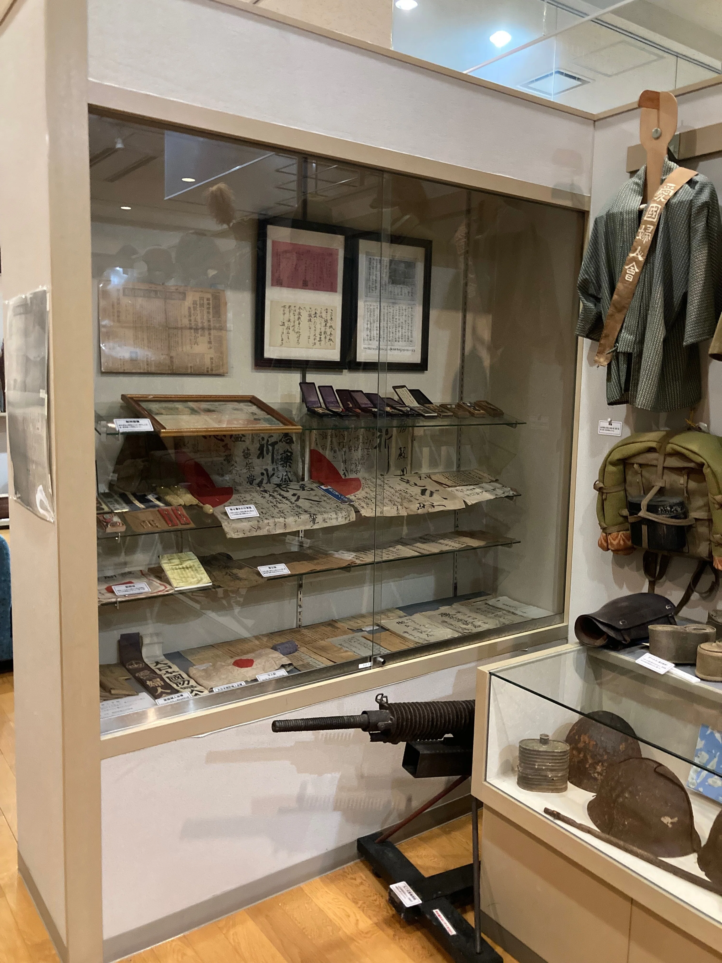 館内探検④農機具と戦争の頃｜中央市豊富郷土資料館