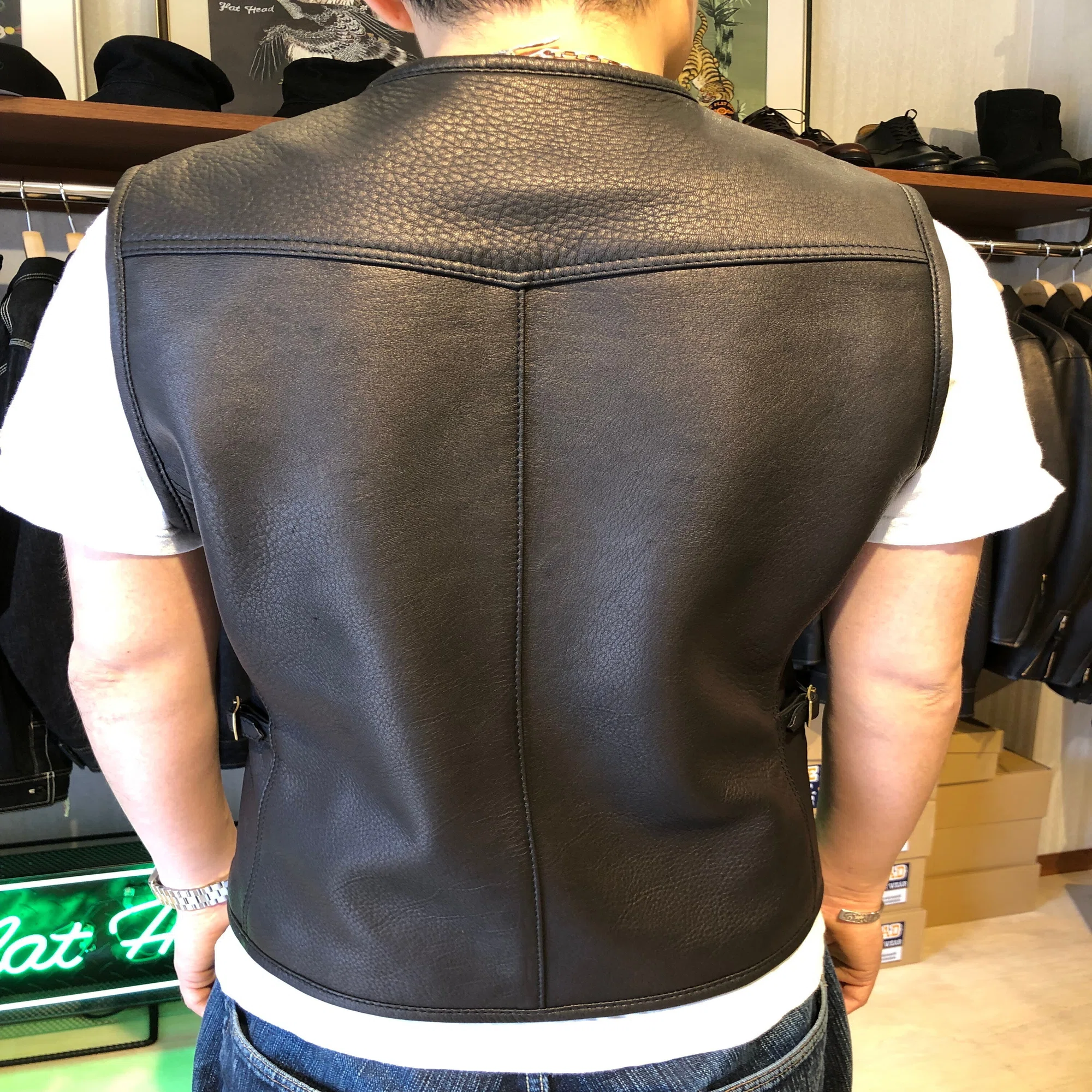 FLAT HEAD 神宮前店】～神宮前店限定ディアスキンベスト❕～｜THE FLAT 