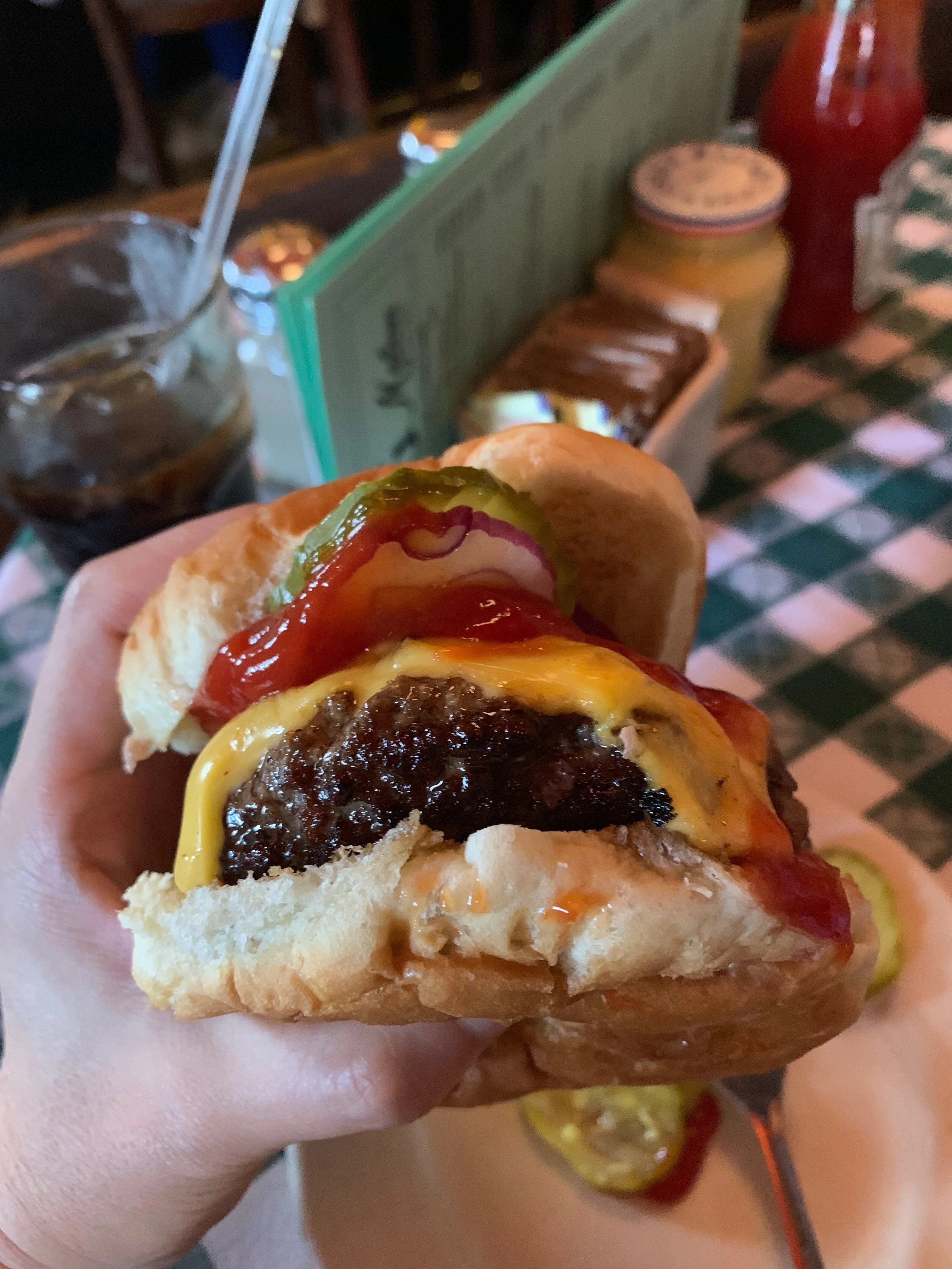 アメリカで食べた個性派ハンバーガー🍔🍟【Googleマップ付き】｜吉無田