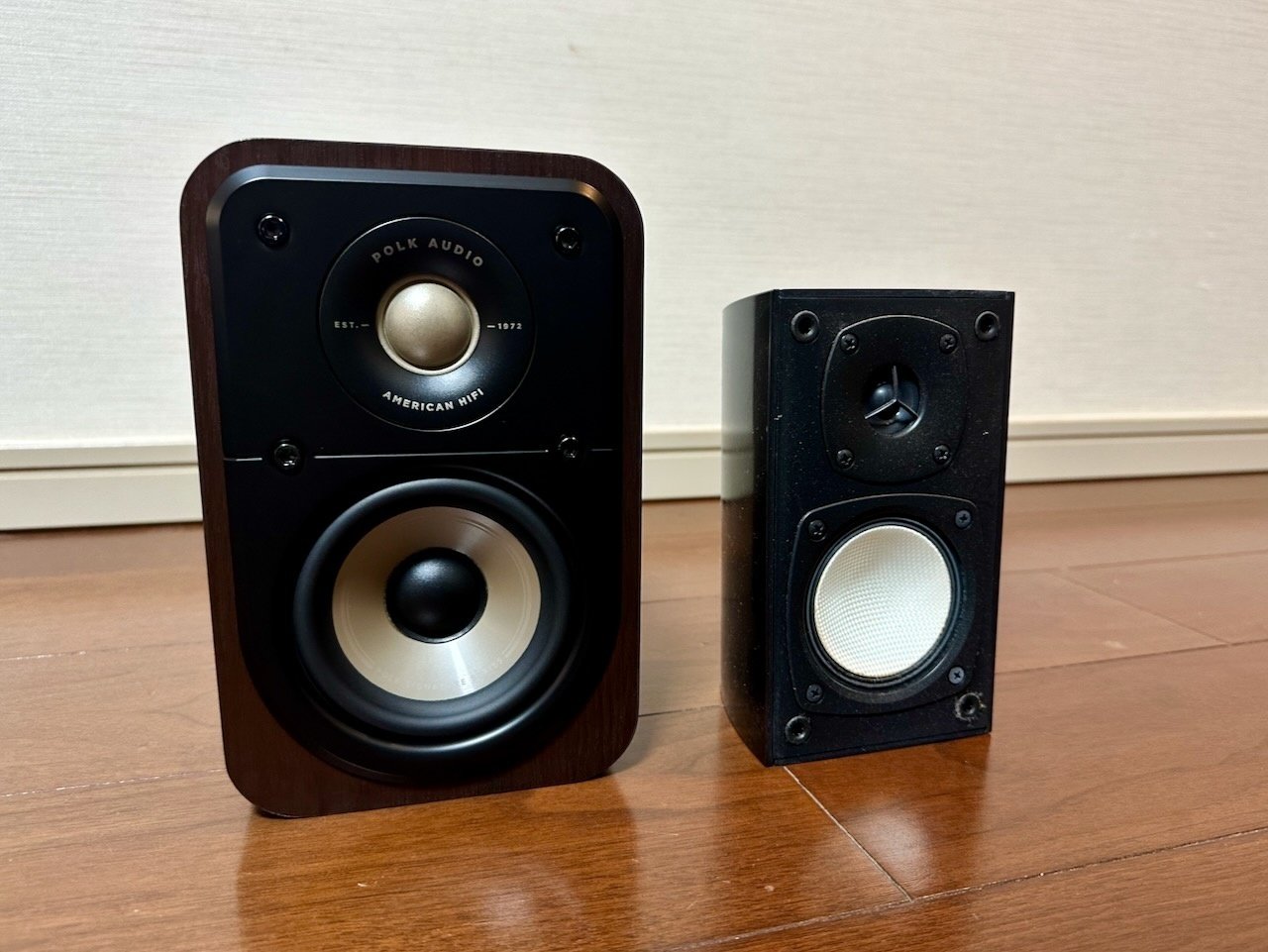 フロントとサラウンドスピーカーにPOLK AUDIO ES10を導入 フロントとサラウンドスピーカーにPOLK AUDIO ES10を導入