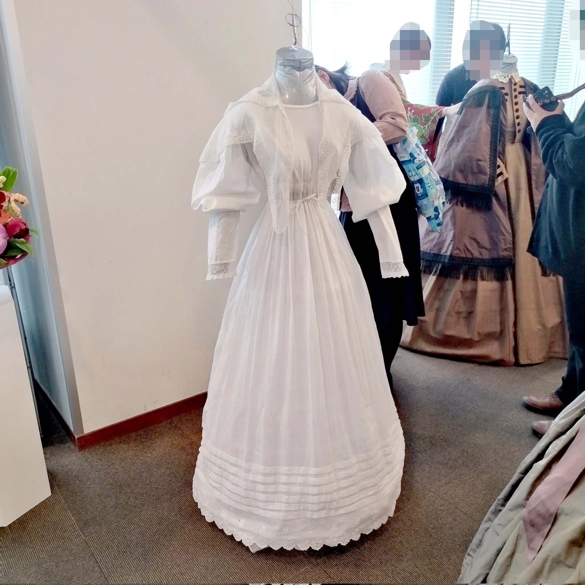 半・分解展】ヴィクトリア朝のドレス展｜こくりこ