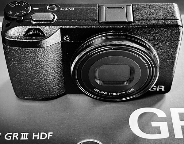 RICOH GR III HDF|borichan | 旅するカメラ RICOH GR III HDF|borichan | 旅するカメラ