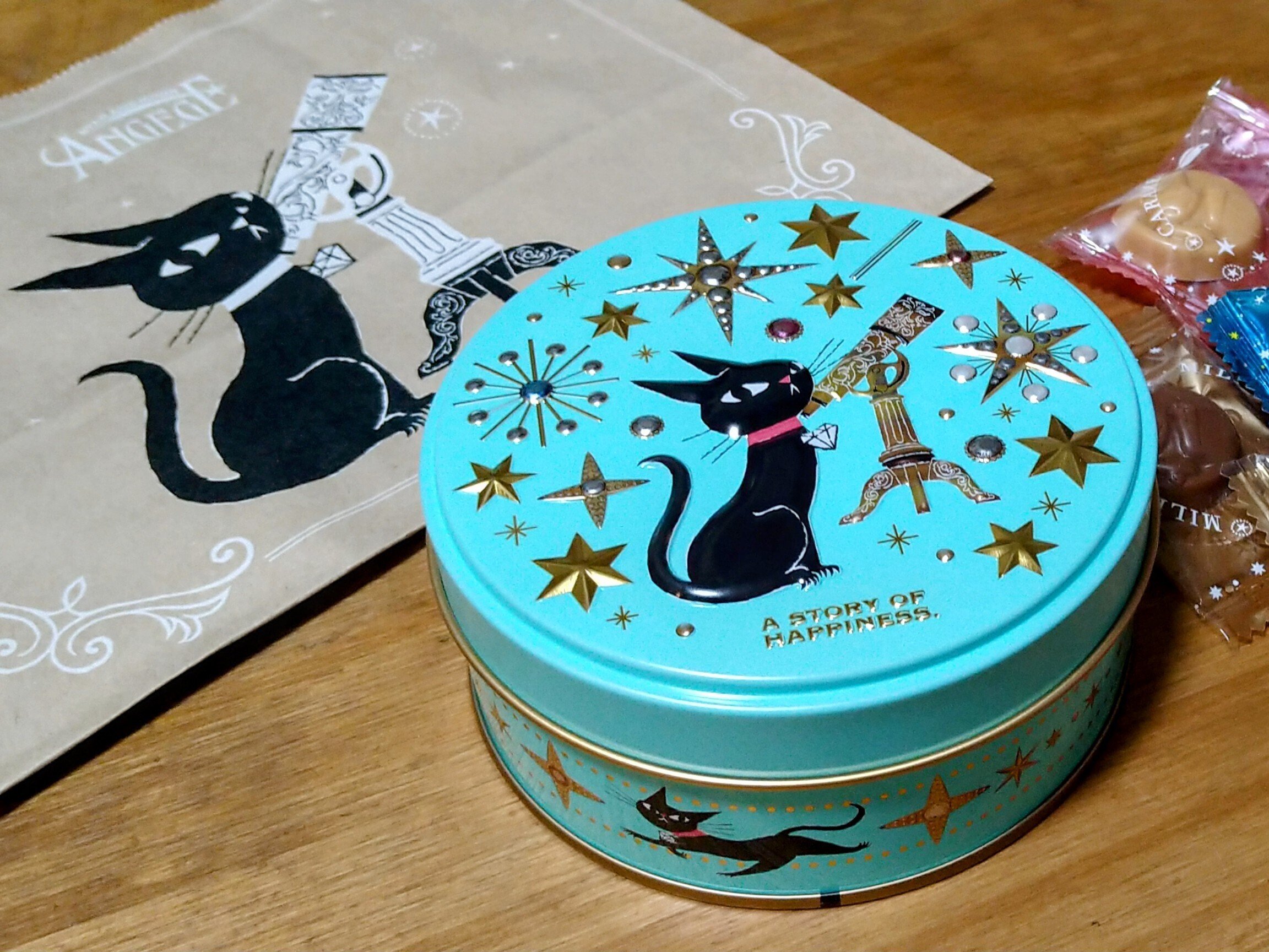 黒猫love♡ゴンチャロフ アンジュジュの猫たち。バレンタイン自分用