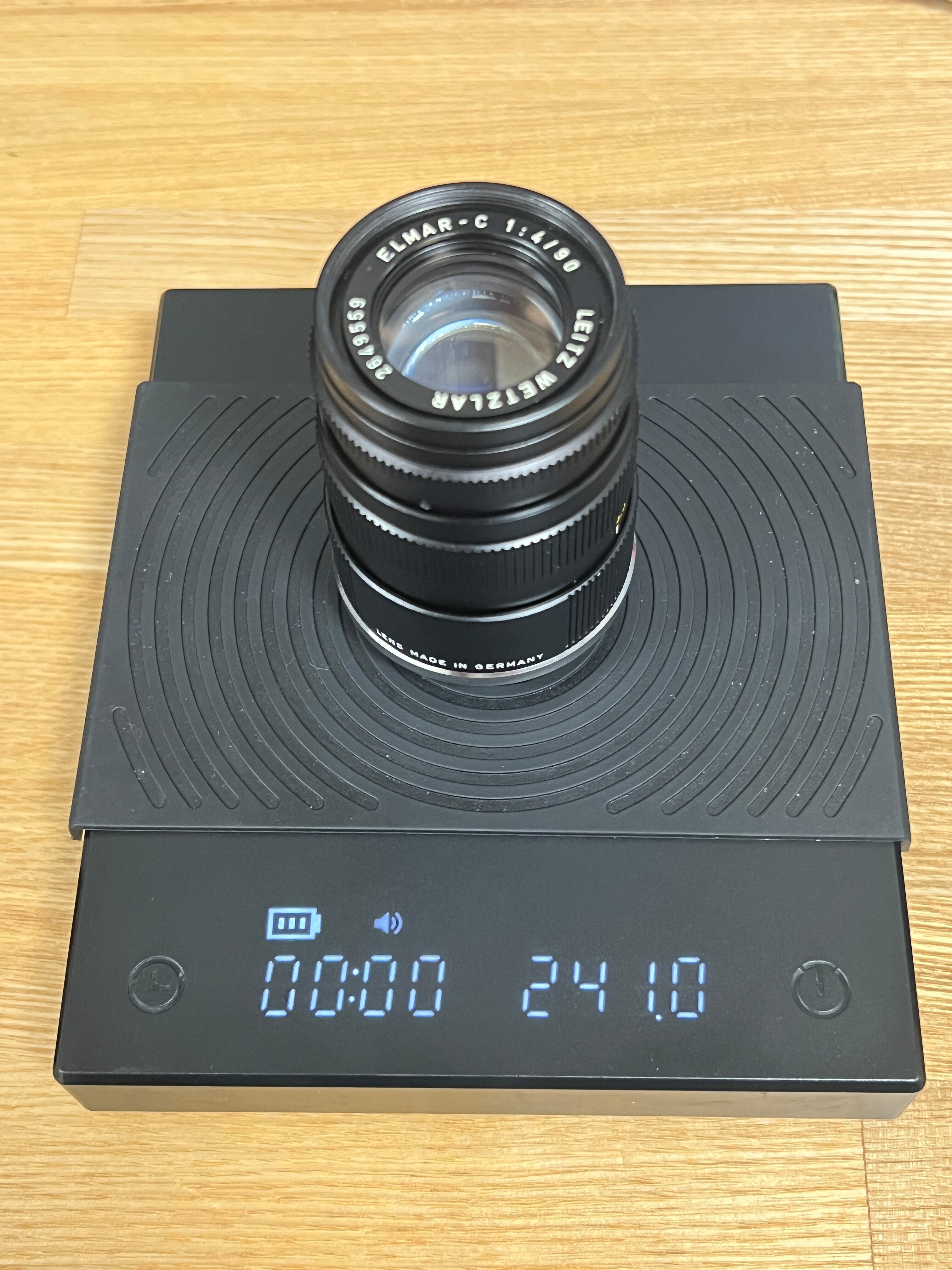 Leicaの最安値レンズかも。軽量望遠レンズを買った。|kva.kvv Leicaの最安値レンズかも。軽量望遠レンズを買った。|kva.kvv