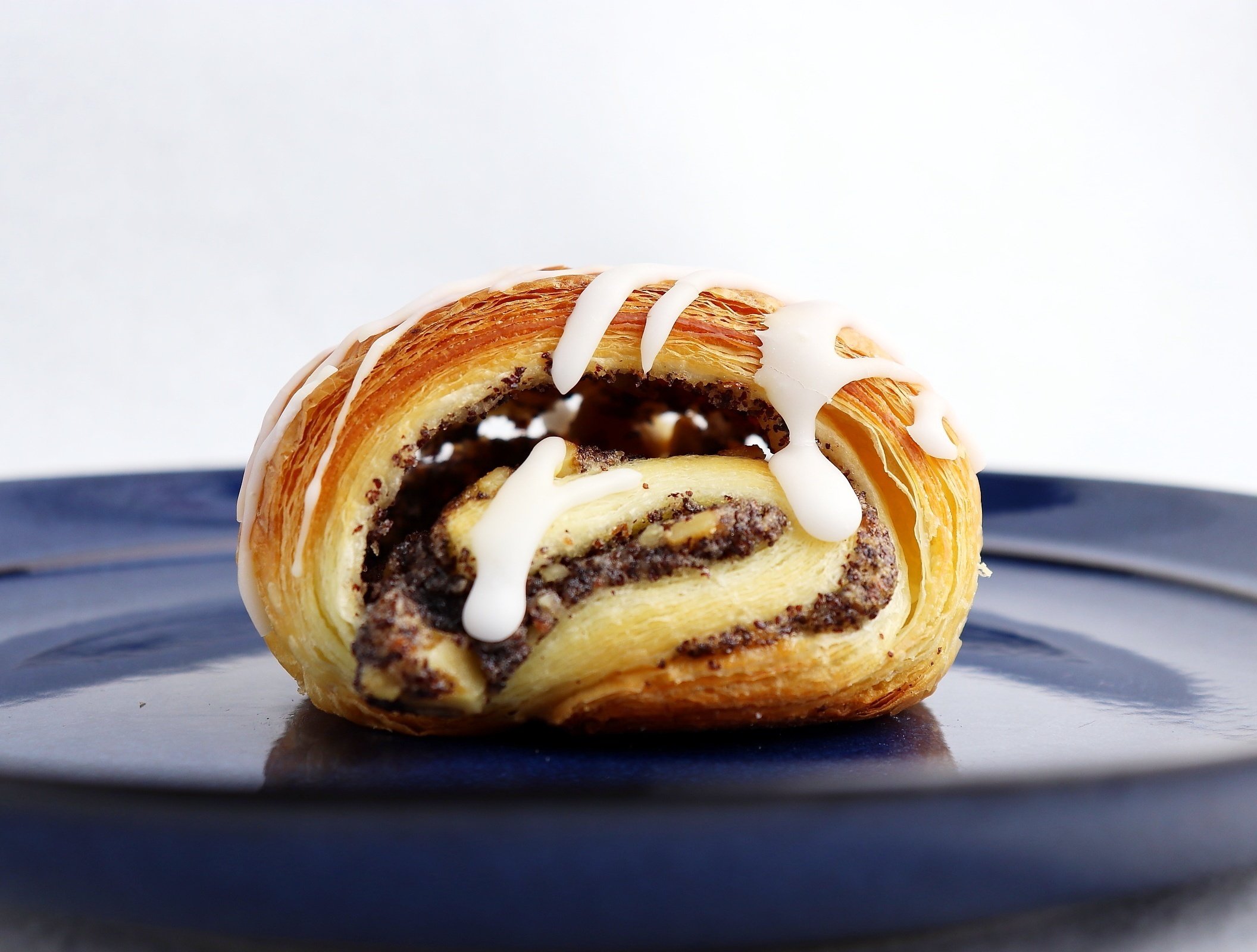 初めて見た客は「まず“シナモンロール”と勘違い」並んでは売れていく