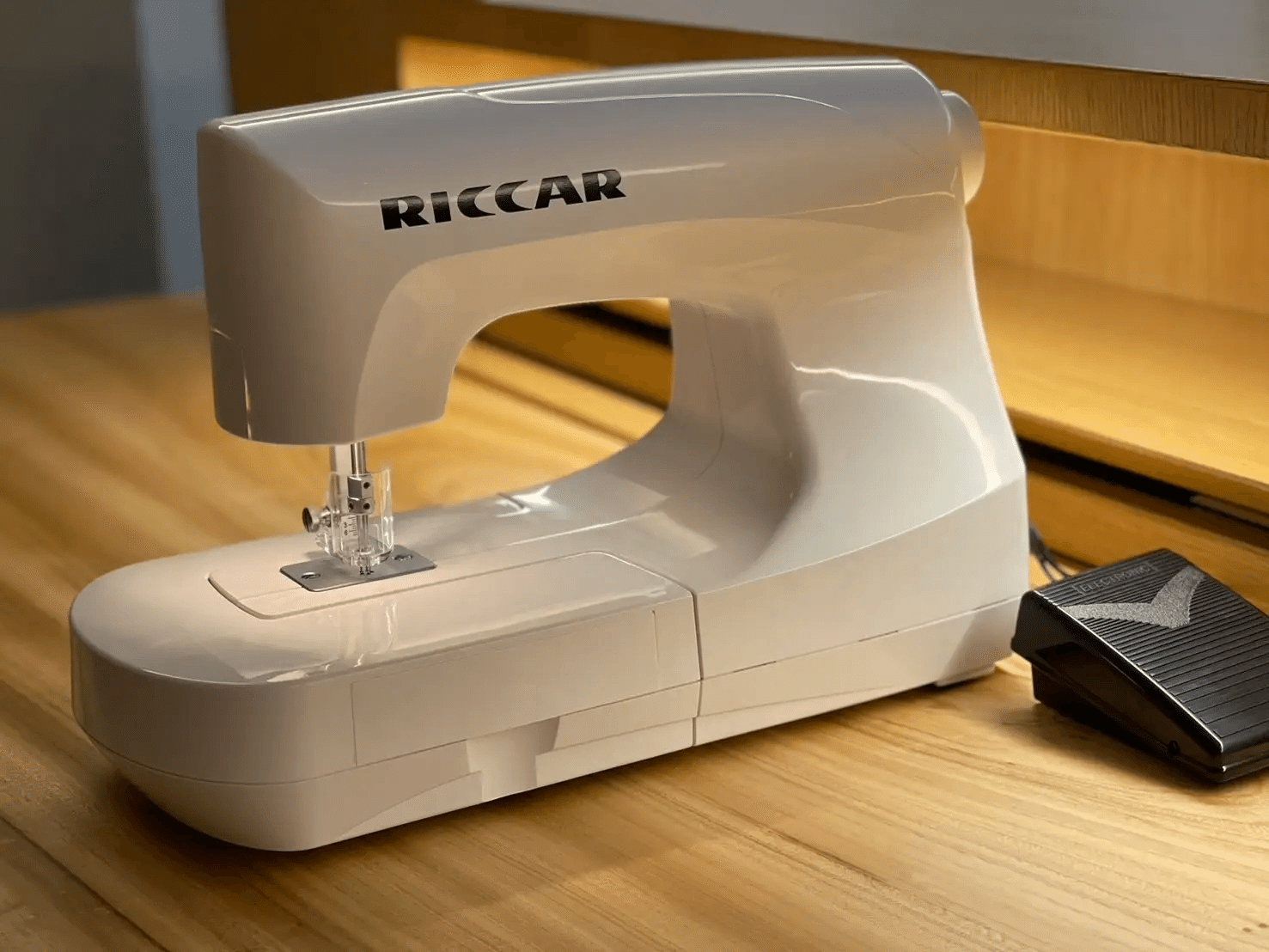 リッカー 0番糸対応 レザークラフト手回し改 極太厚物ミシン　アンティーク 皮革　レトロ  上糸00番対応レザークラフト向けJUKI ROTALIX 手廻しミシン 上糸0番