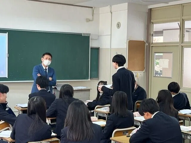 3学年スペシャリストコース看護医療系「基礎看護」の授業がスタート