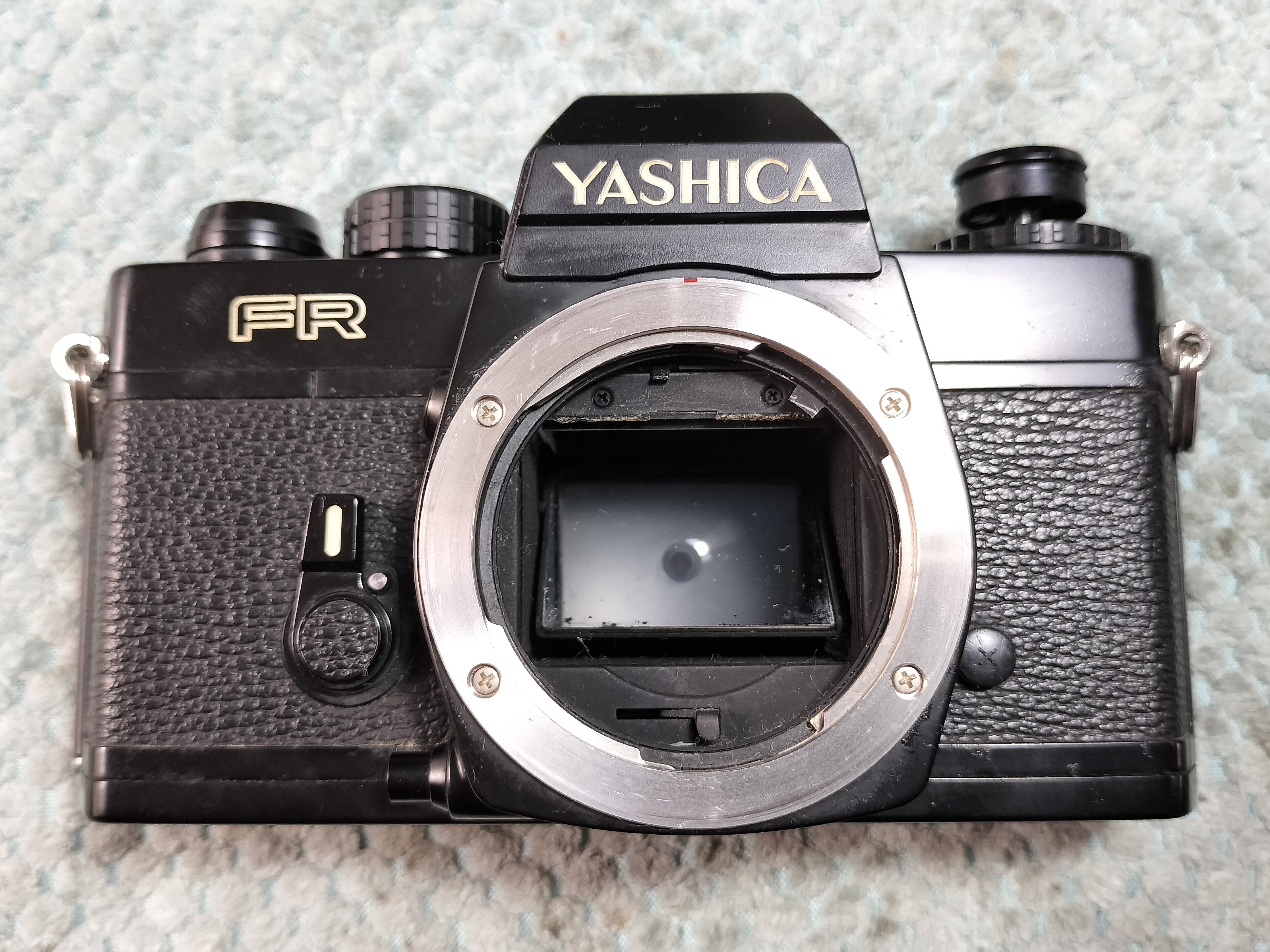 最新デザインの YASHICA FRの分解｜フィルムカメラ修理のアクアカメラ フィルムカメラ