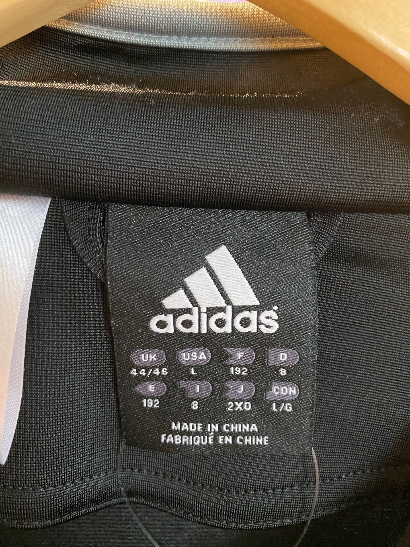 adidas 黒スウェット トレーナー 万国旗タグ 184375717.jpg?cmsp_timestamp=