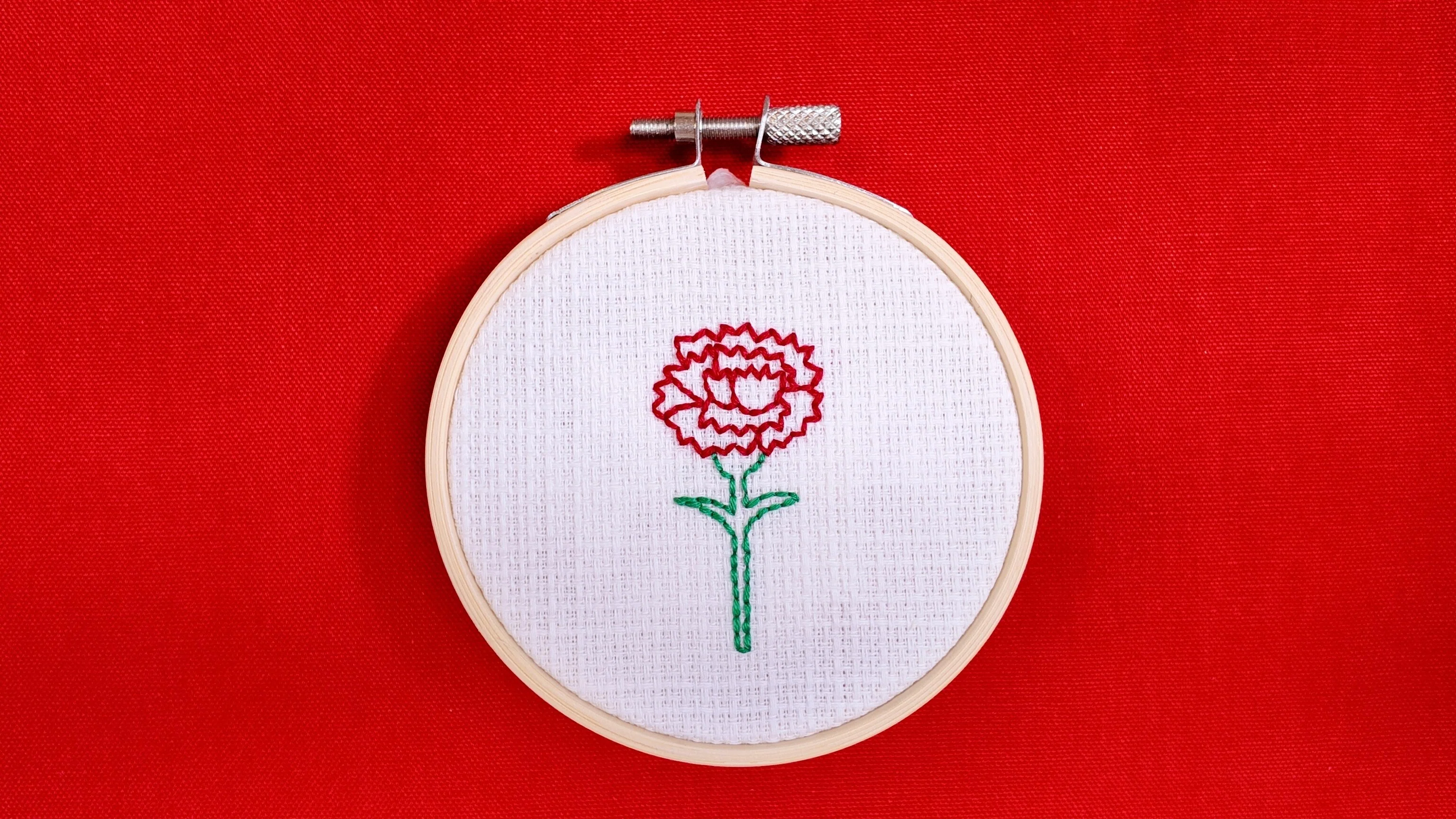 刺繍図案無料】母の日カーネーション刺繍の作り方｜はなめろん｜刺繍愛好家