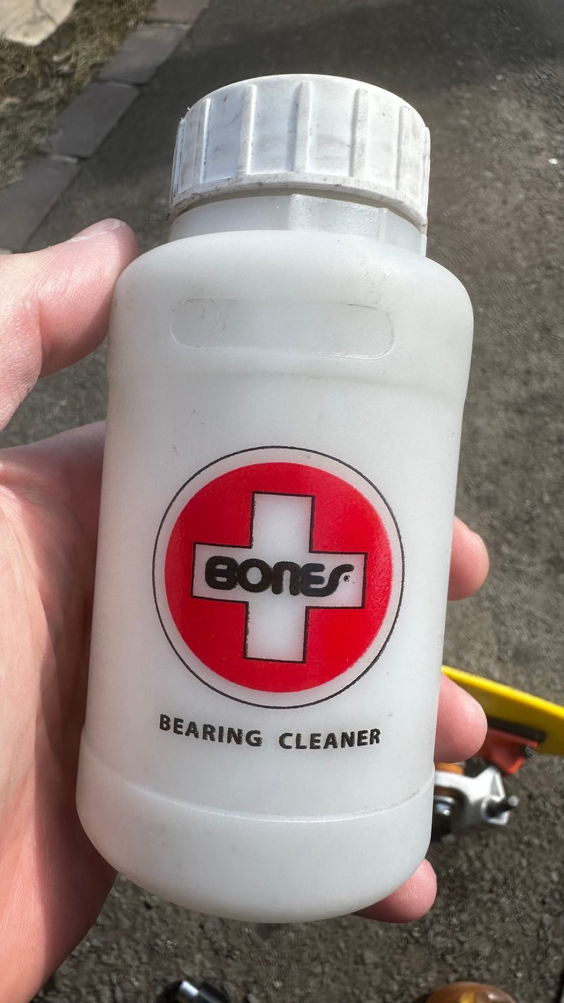 BONES BEARING CLEANER