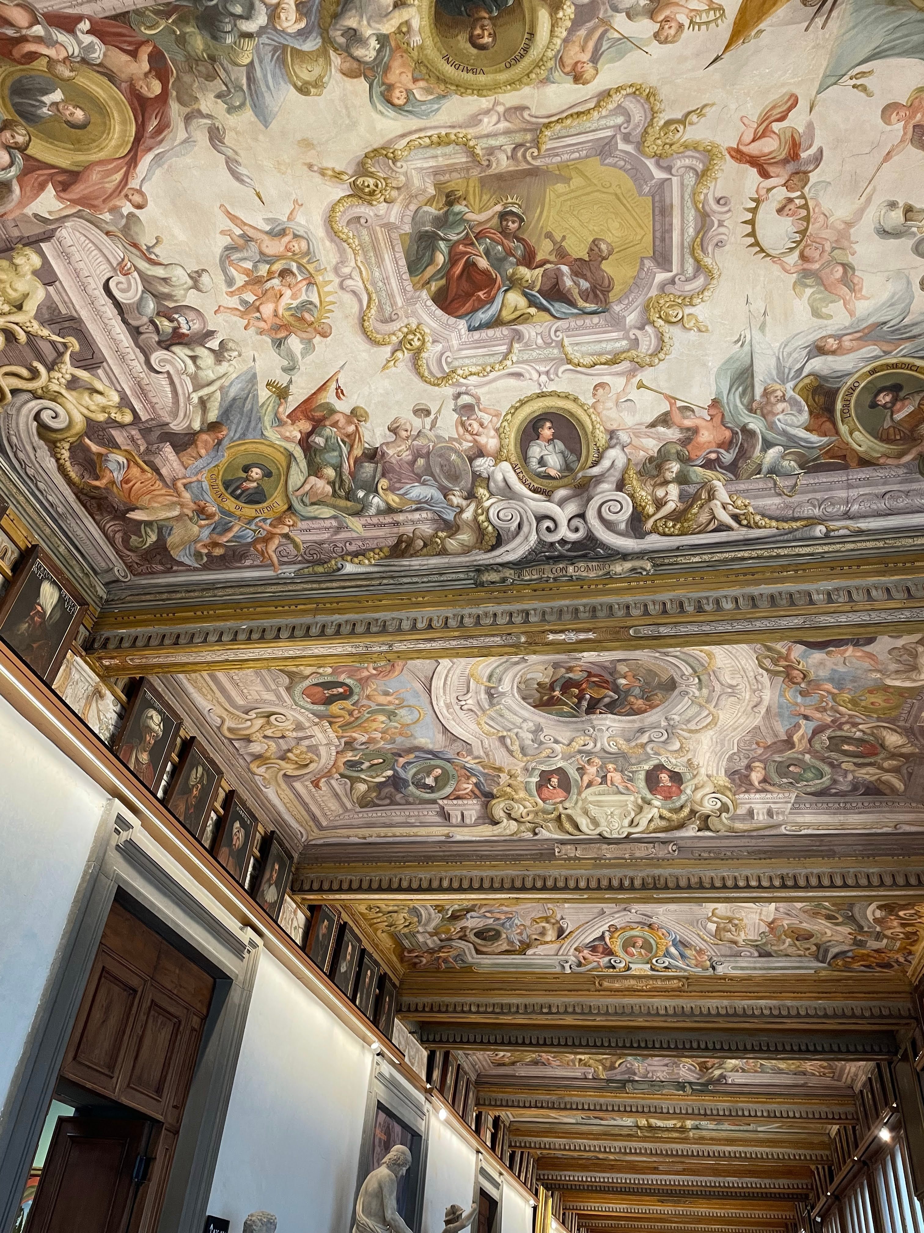 イタリア縦断旅】女神の名を持つ花の都・フィレンツェで迎える誕生日｜桜