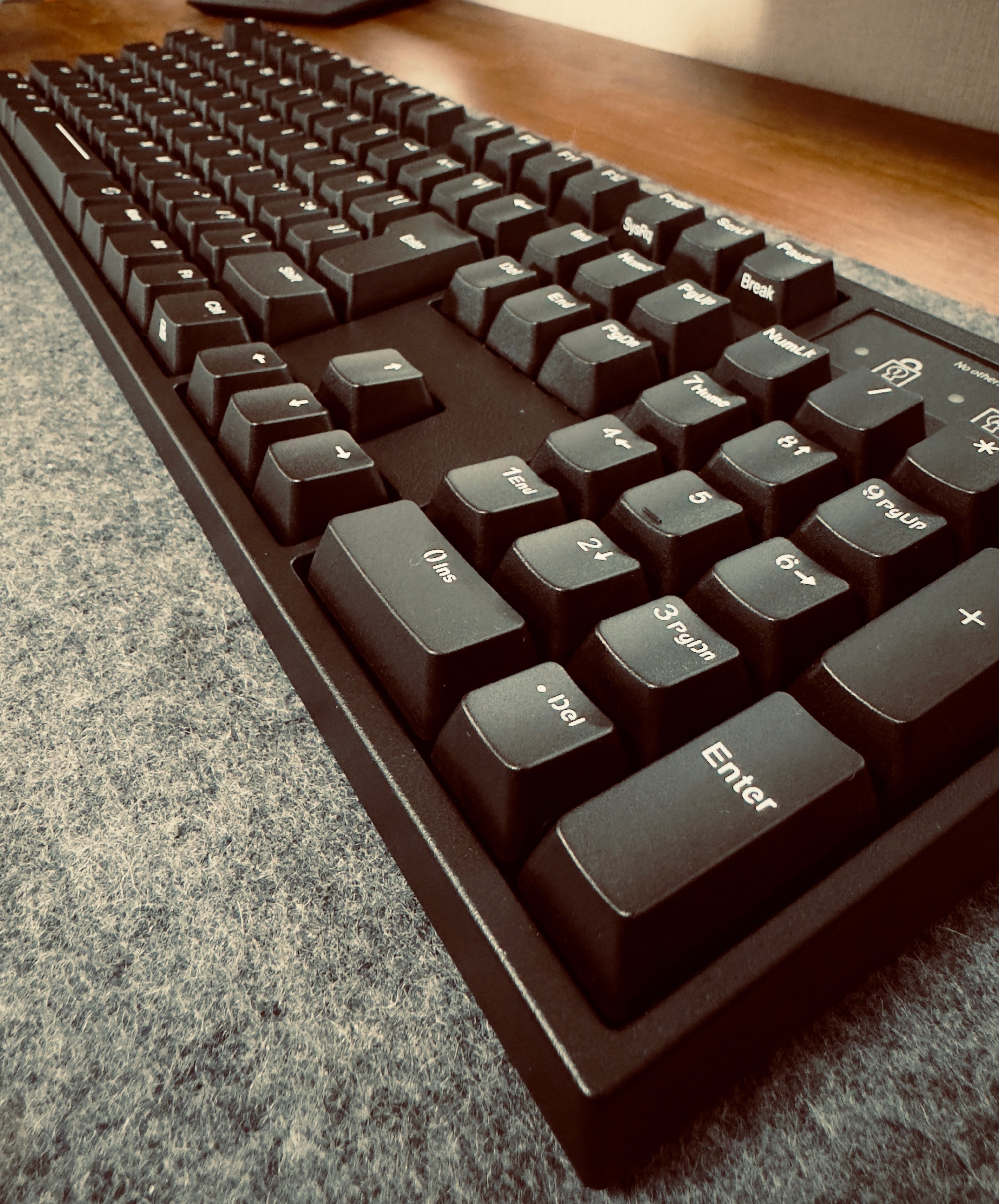 メカニカルキーボードに挑戦「ARCHISS ProgresTouch RETRO」を仕事用に