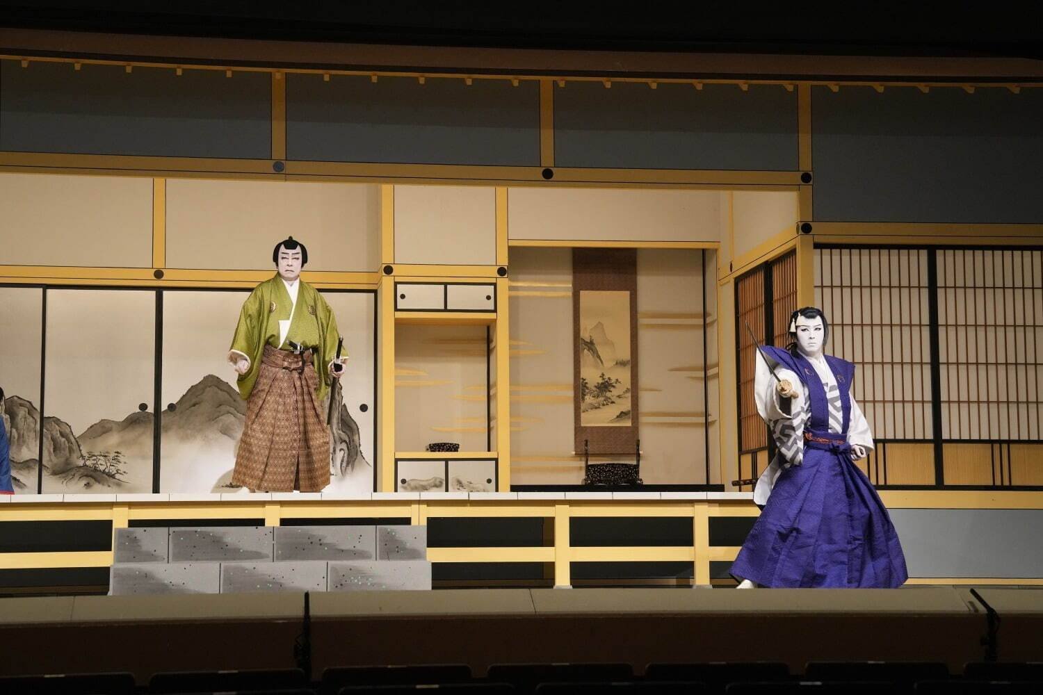 歌舞伎の衣装　国立劇場　定価60000円　足利直義　鱗四天　お富 🎬シネマ歌舞伎「新作歌舞伎 刀剣乱舞 月刀剣縁桐（つきのつるぎ