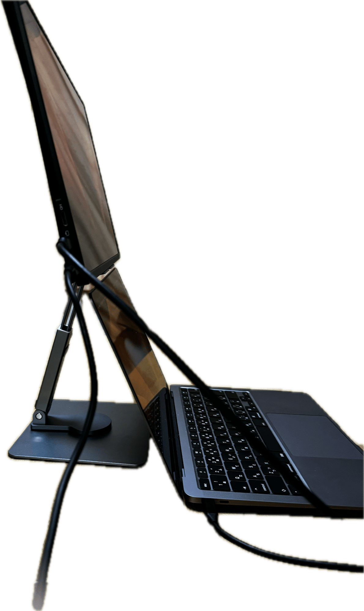 モバイルモニターをMacBook Airの上に置けるスタンドに出会えた[DAIAD