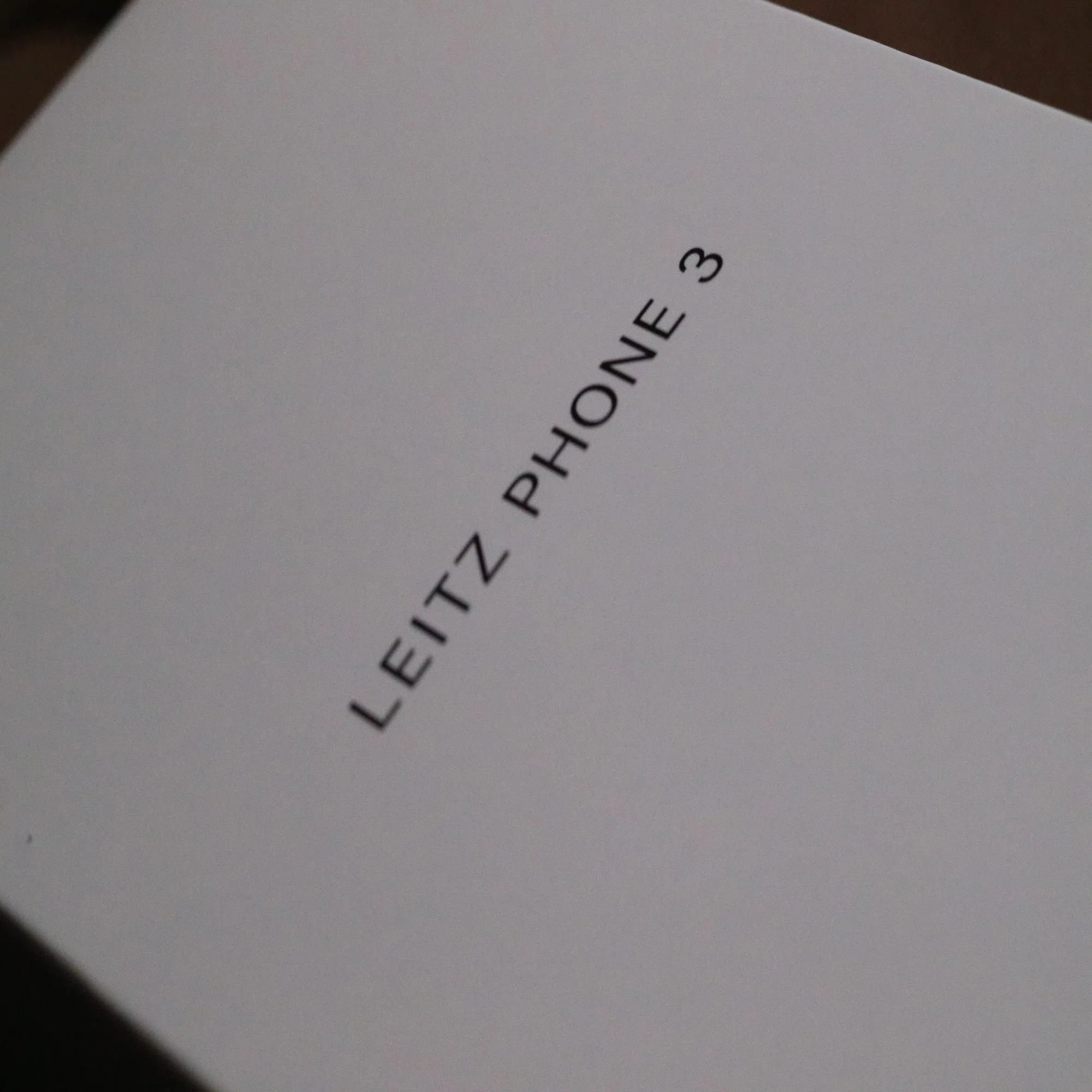 Leitz Phone 3を買ってみた｜kaz@Pinguist!
