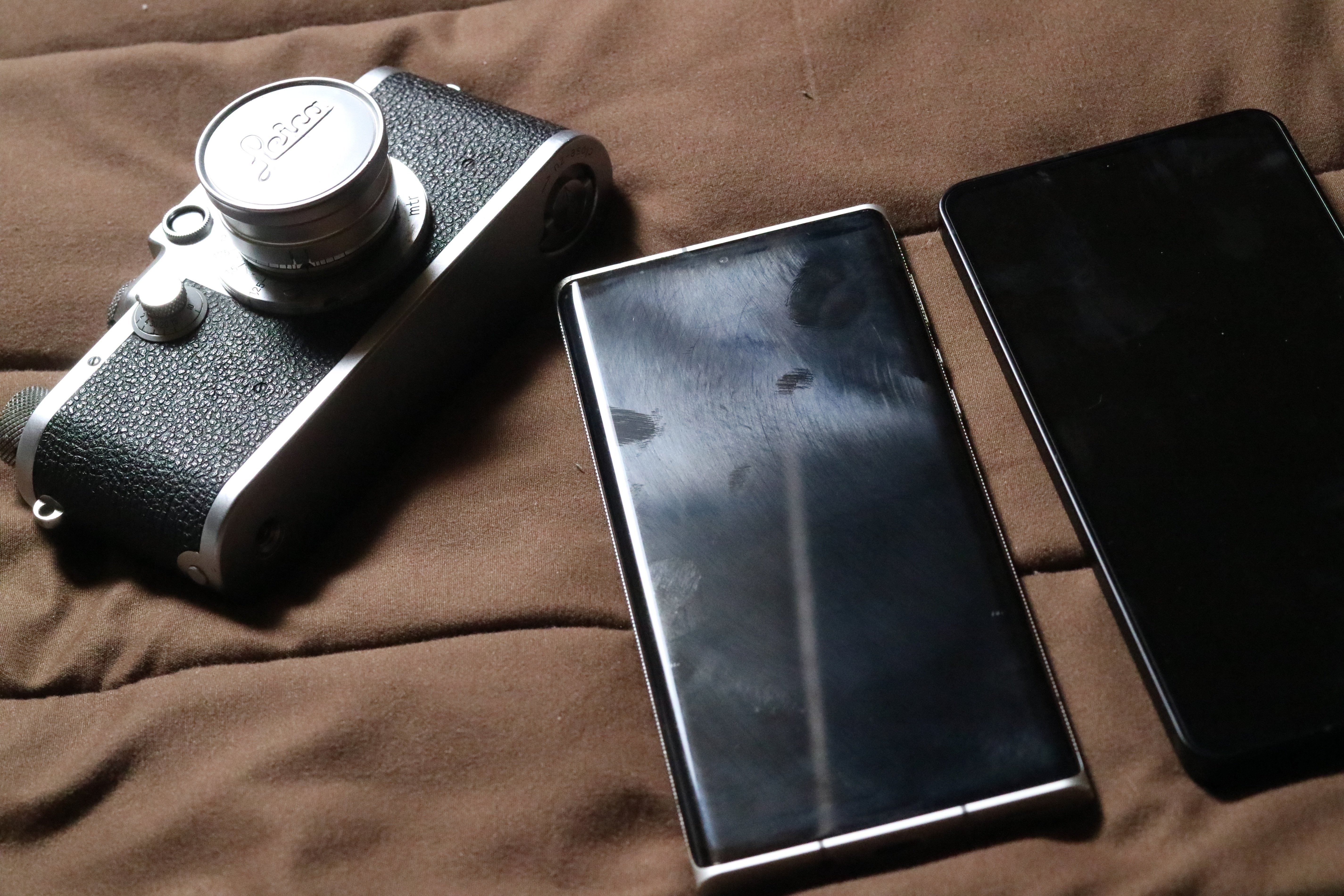 Leica Leitz Phone 3 ライカブラック 超美品 s-l400.jpg