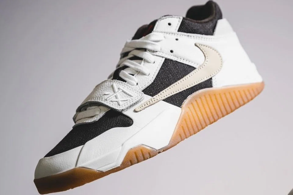 4/30発売！Travis Scott × Nike Jordan Jumpman Jack TR 